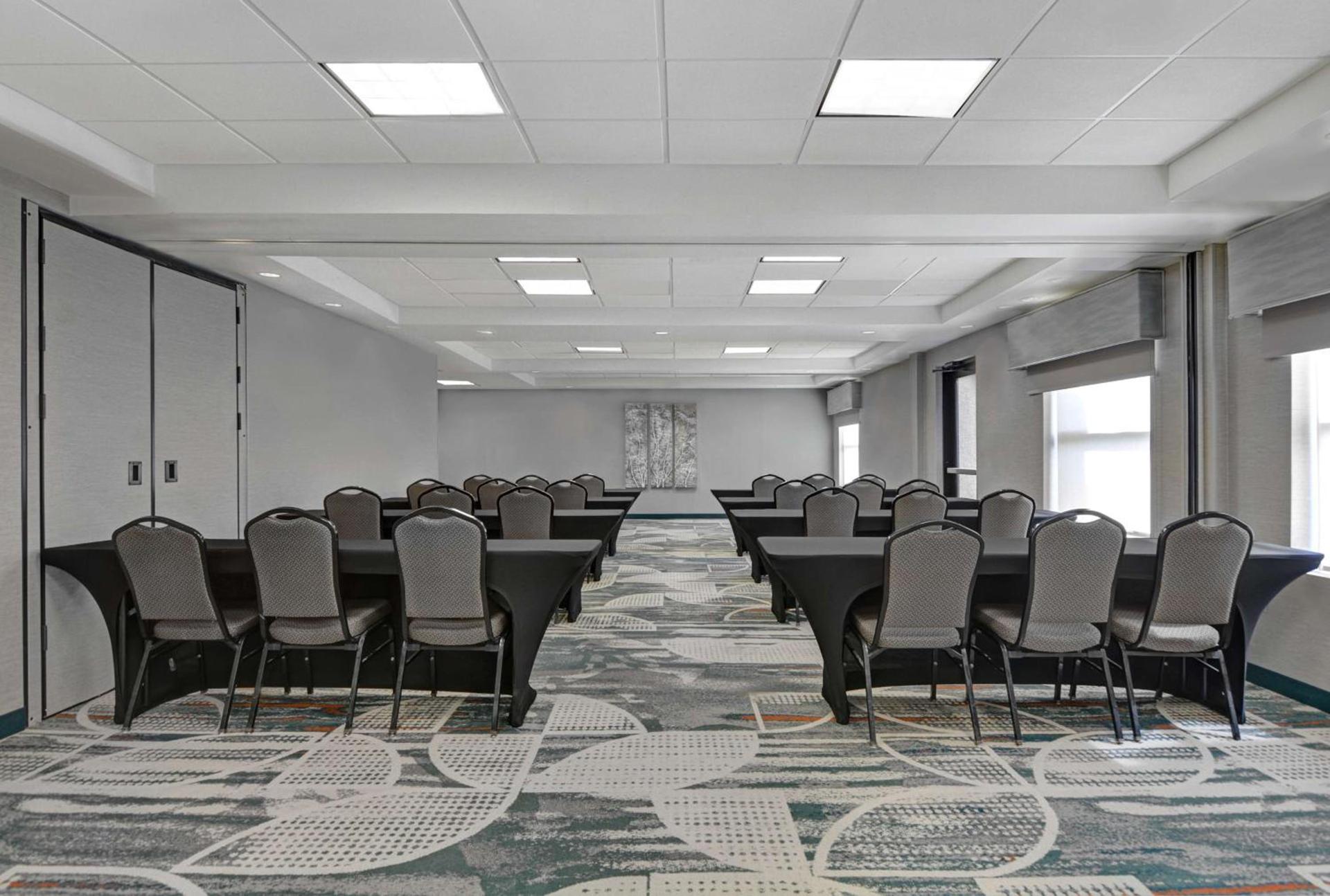 Hampton Inn Charlotte Monroe photo 41