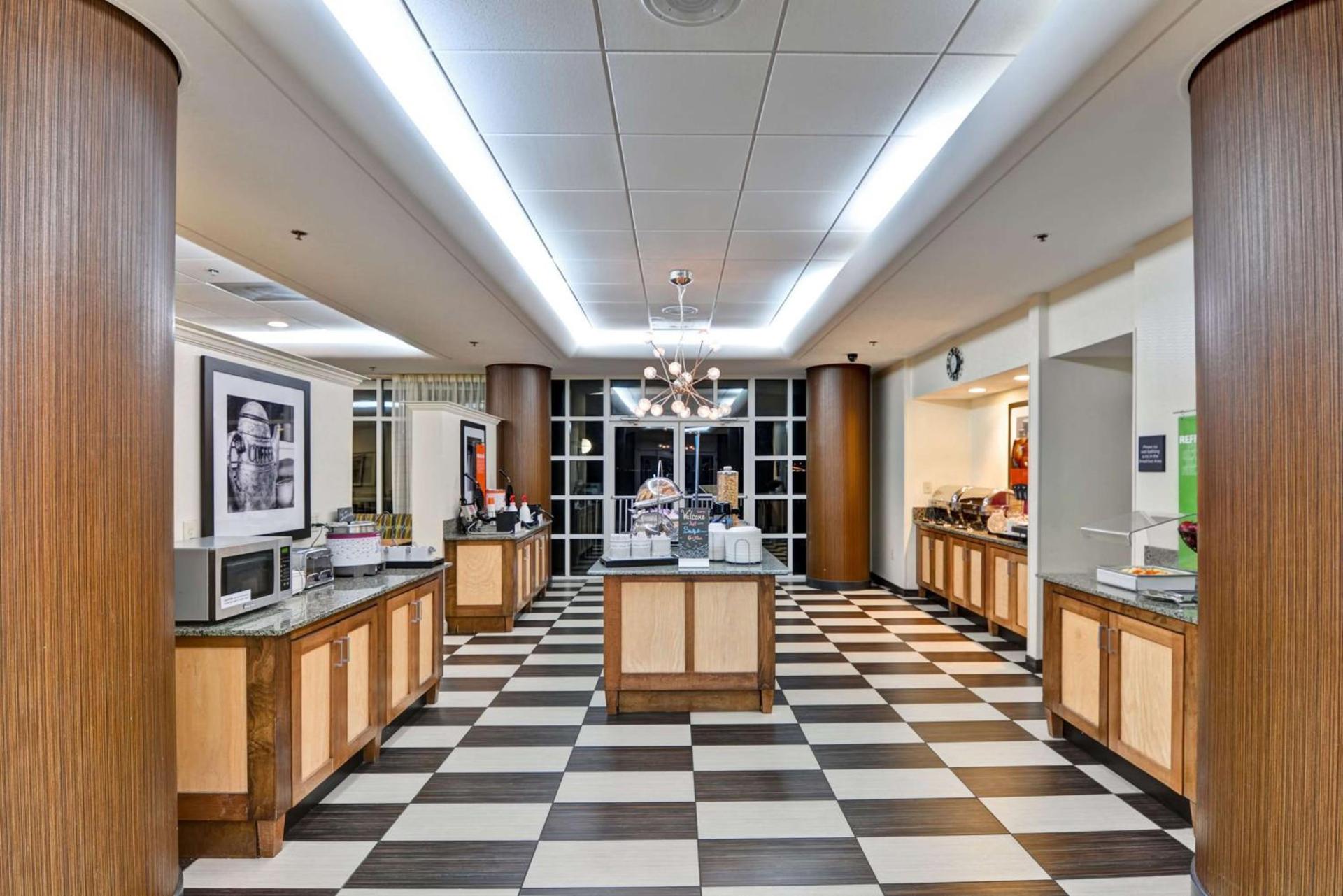 Hampton Inn Mobile/East Bay photo 17