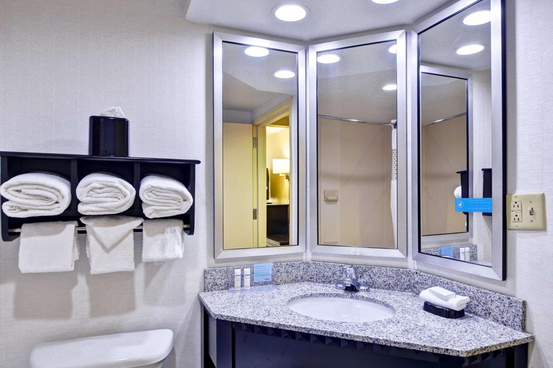 Hampton Inn Mobile/East Bay photo 28
