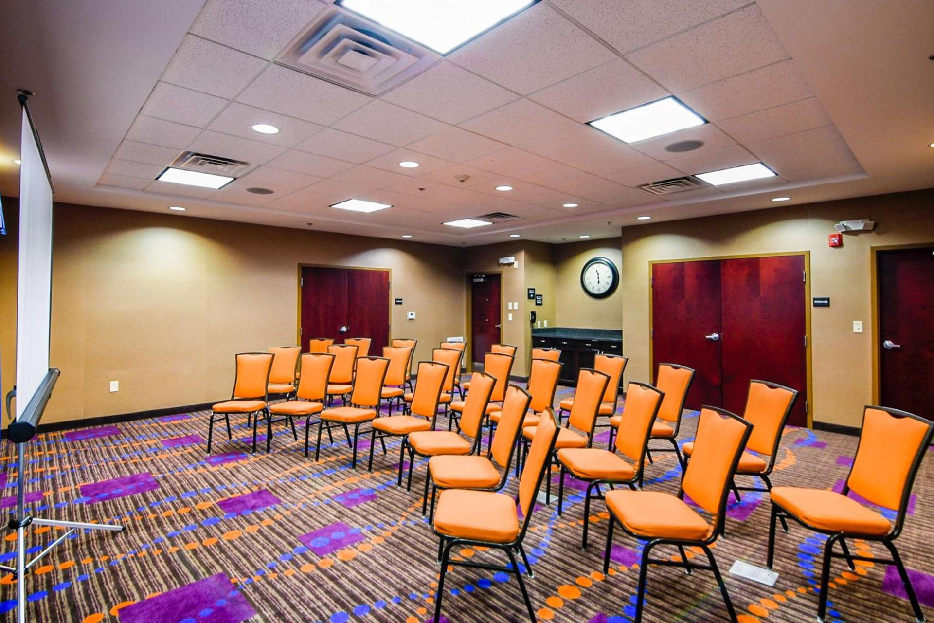 Hampton Inn Foley photo 45
