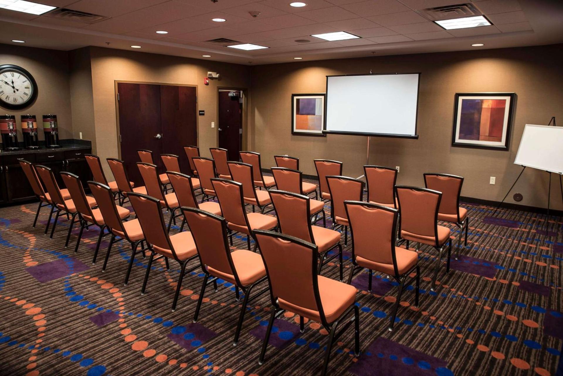 Hampton Inn Foley photo 47