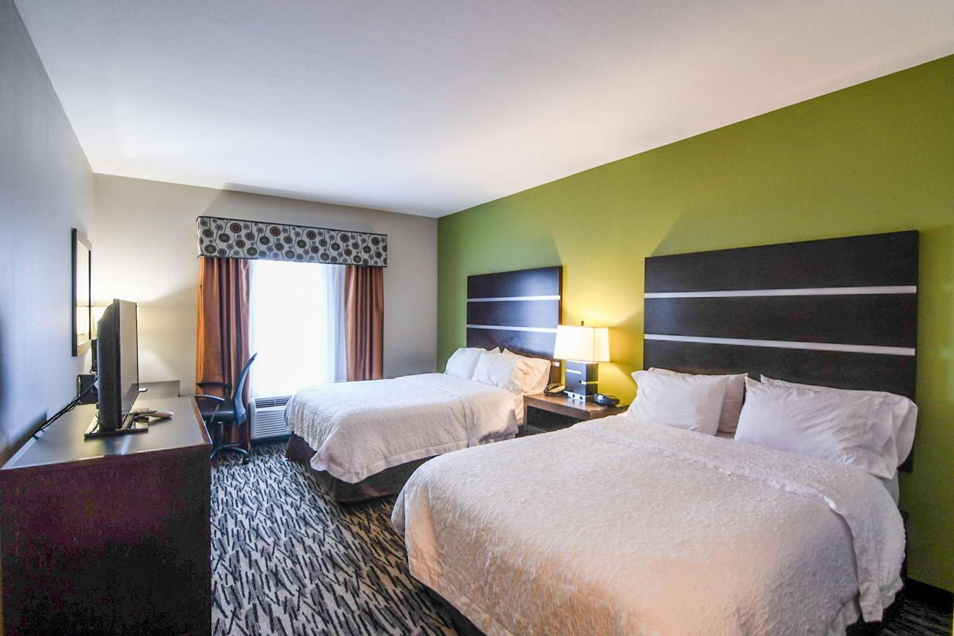 Hampton Inn Foley photo 50