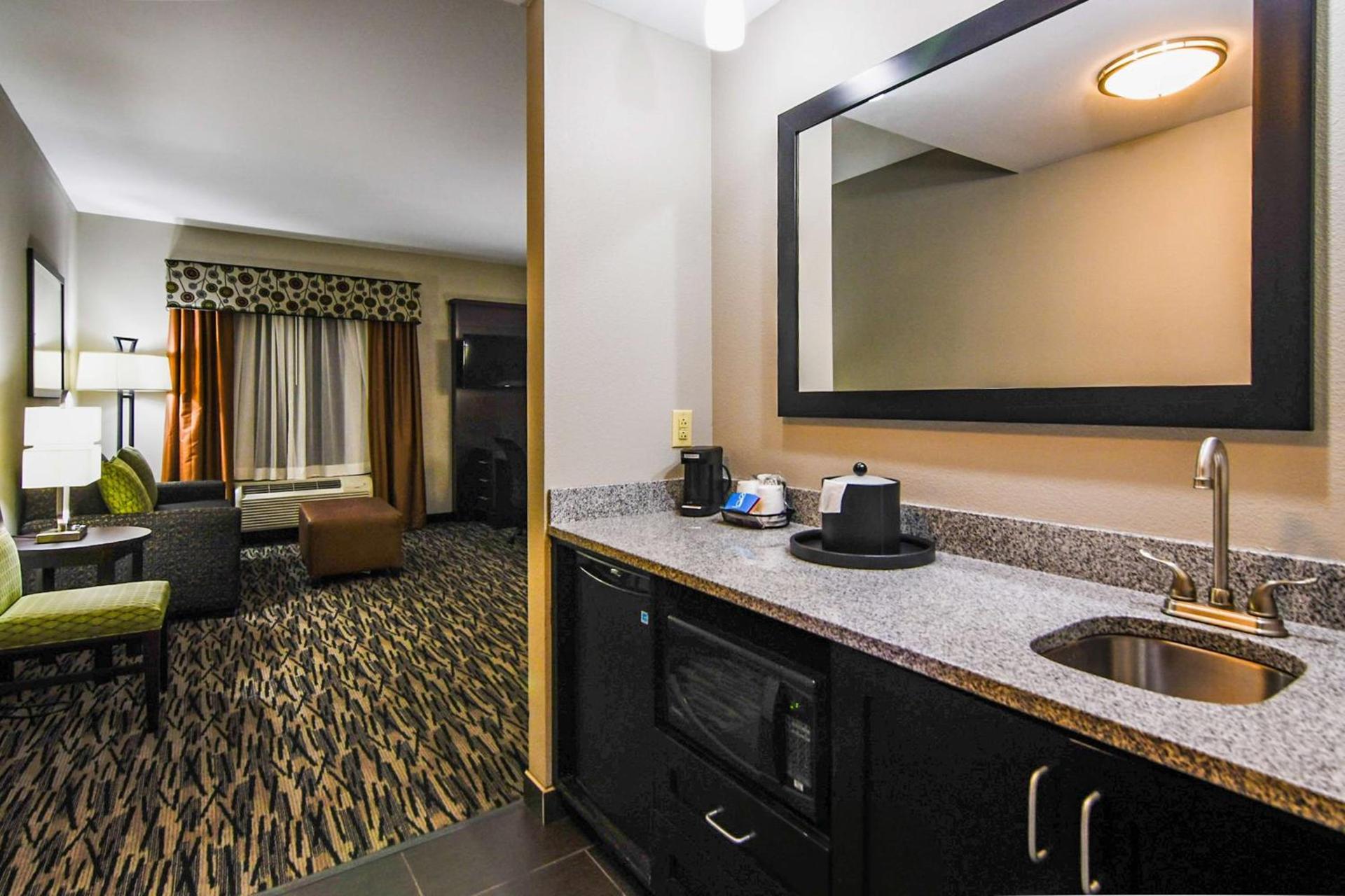 Hampton Inn Foley photo 49
