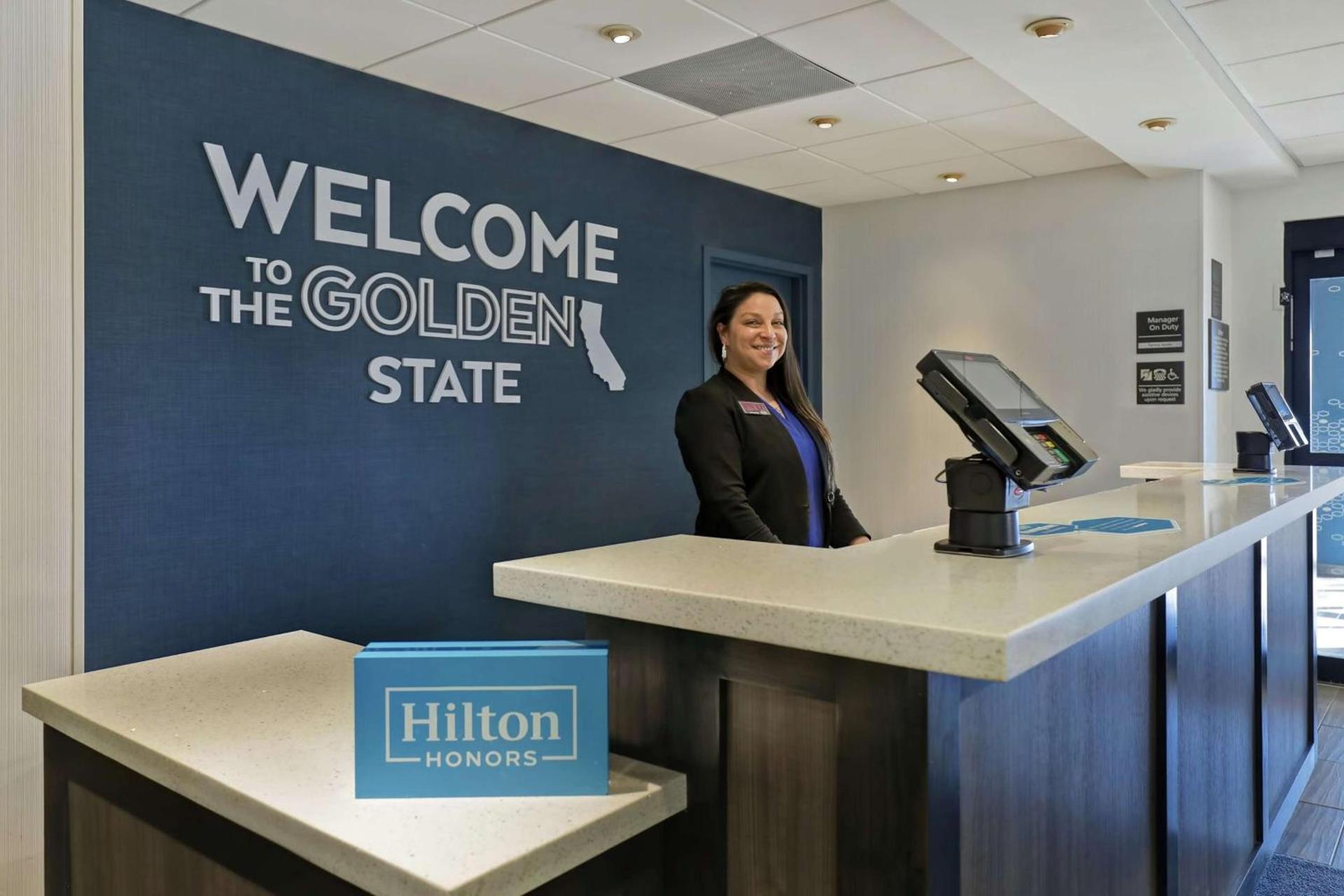 Hampton Inn by Hilton Turlock photo 3