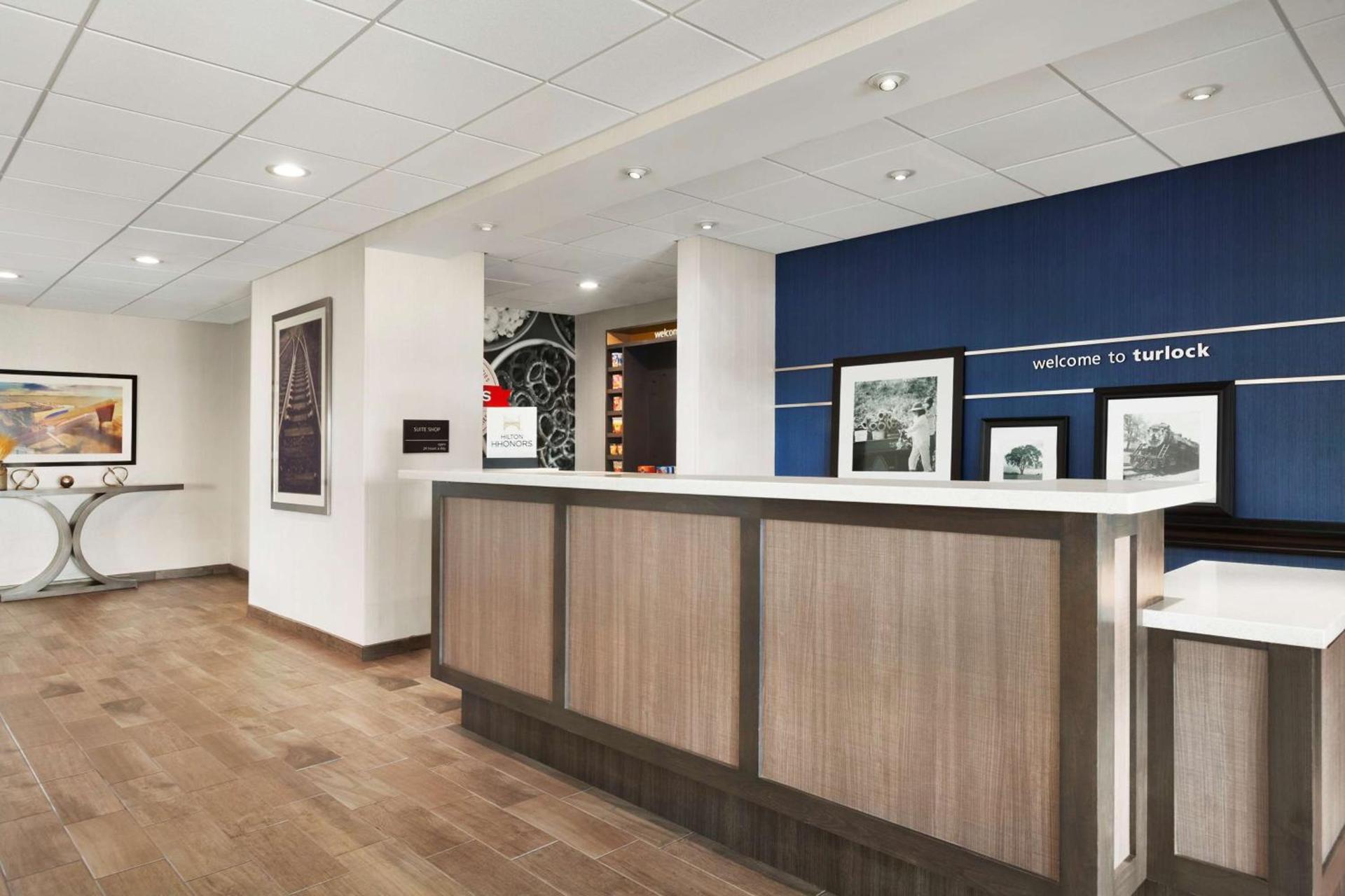Hampton Inn by Hilton Turlock photo 6