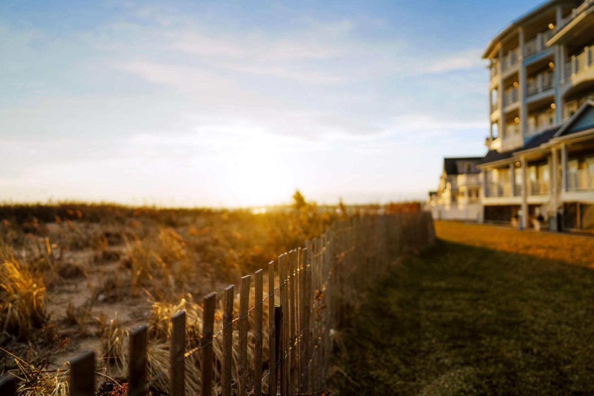Madison Beach Hotel, Curio Collection by Hilton photo 8
