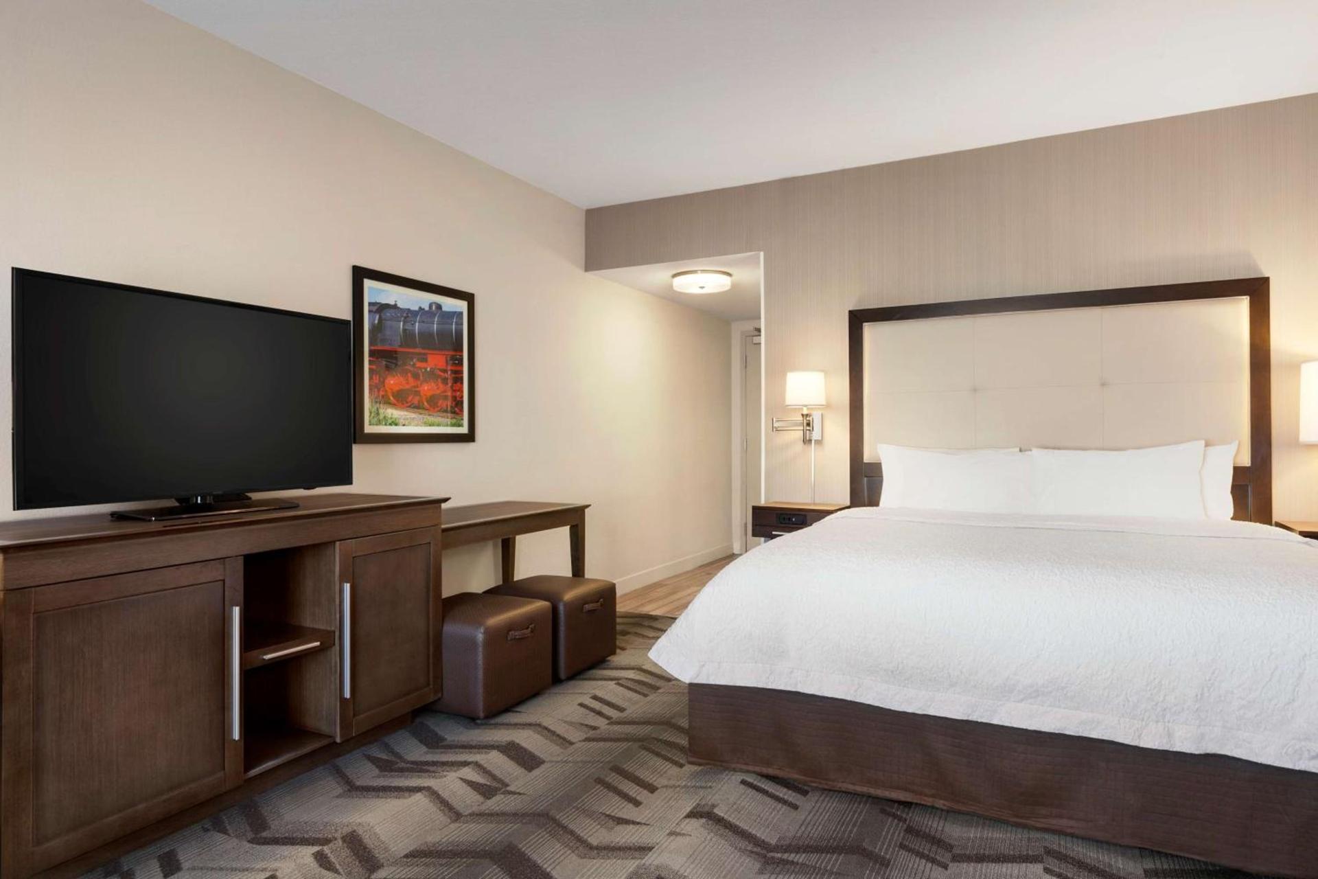 Hampton Inn by Hilton Turlock photo 27