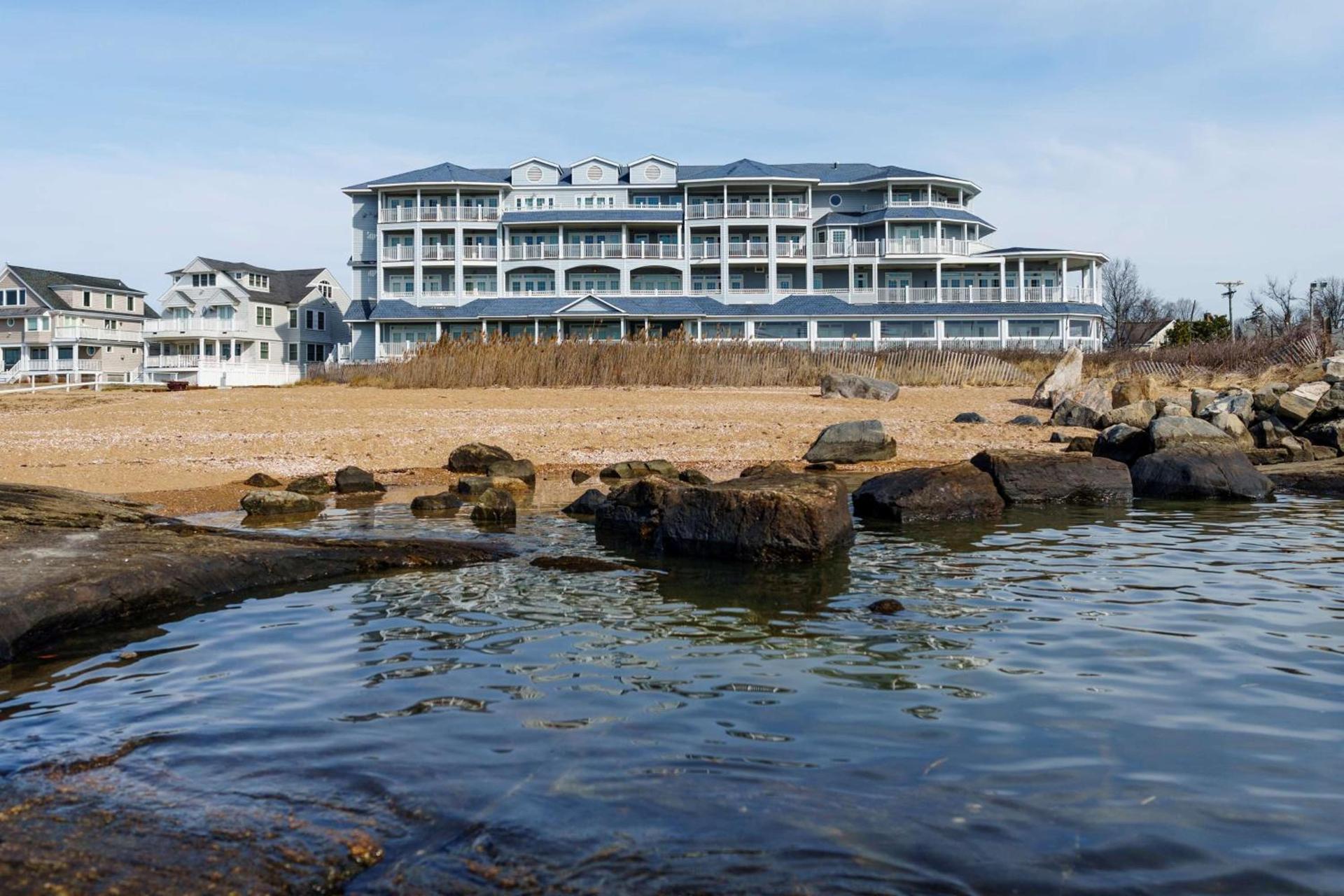 Madison Beach Hotel, Curio Collection by Hilton photo 9
