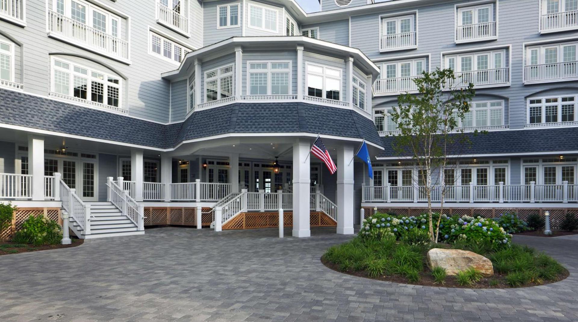 Madison Beach Hotel, Curio Collection by Hilton photo 16