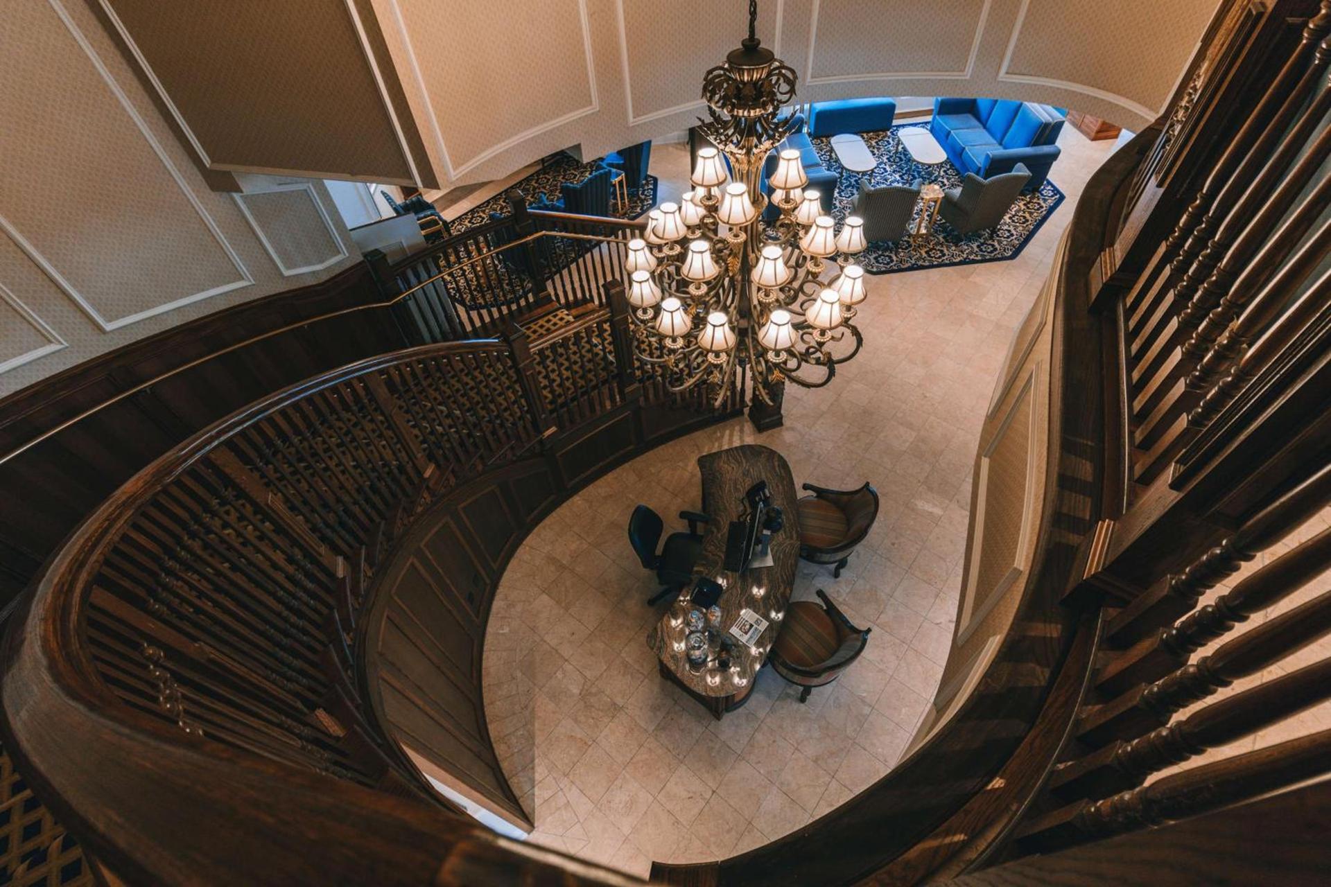 Madison Beach Hotel, Curio Collection by Hilton photo 21