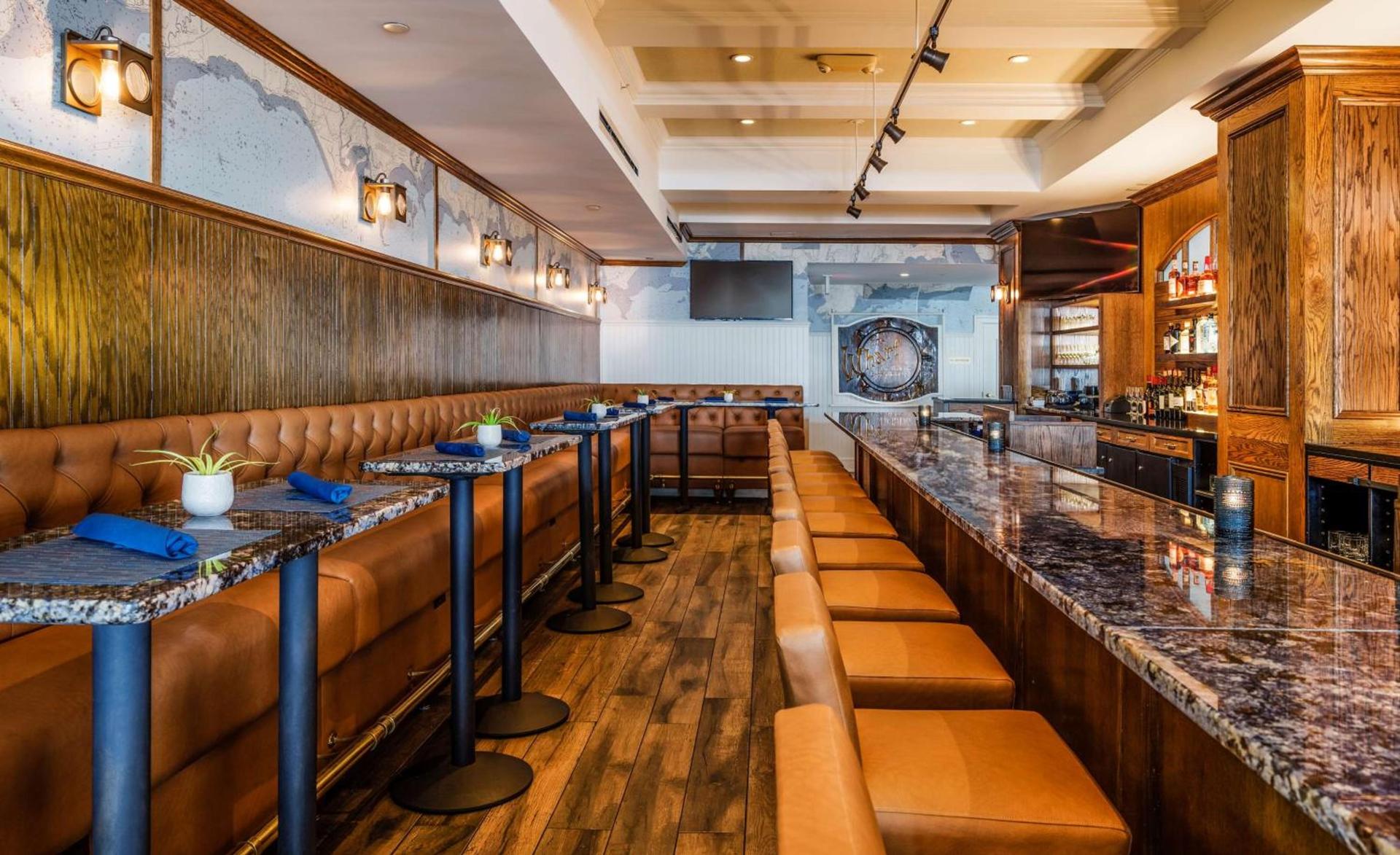 Madison Beach Hotel, Curio Collection by Hilton photo 28