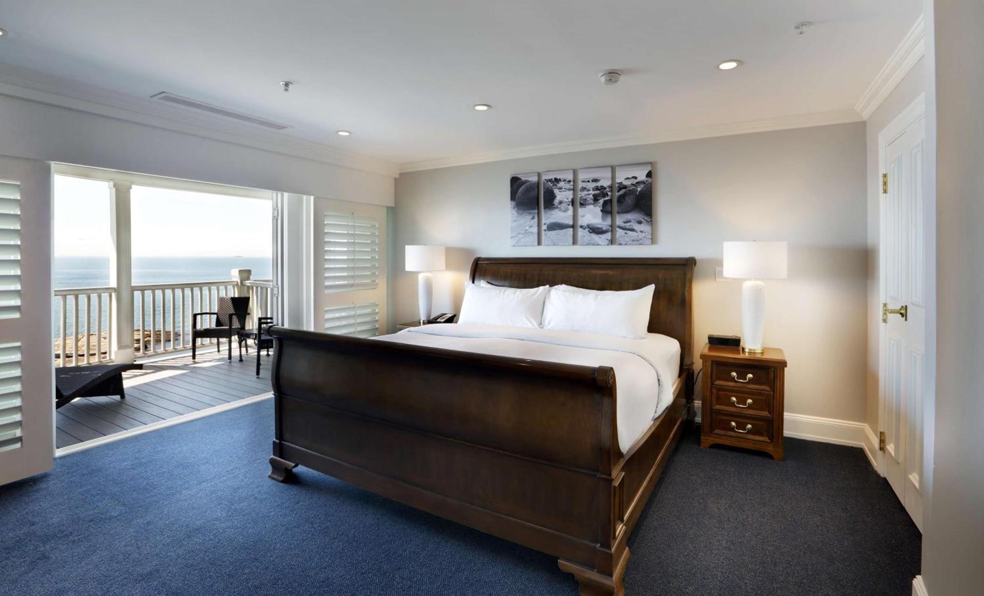 Madison Beach Hotel, Curio Collection by Hilton photo 46