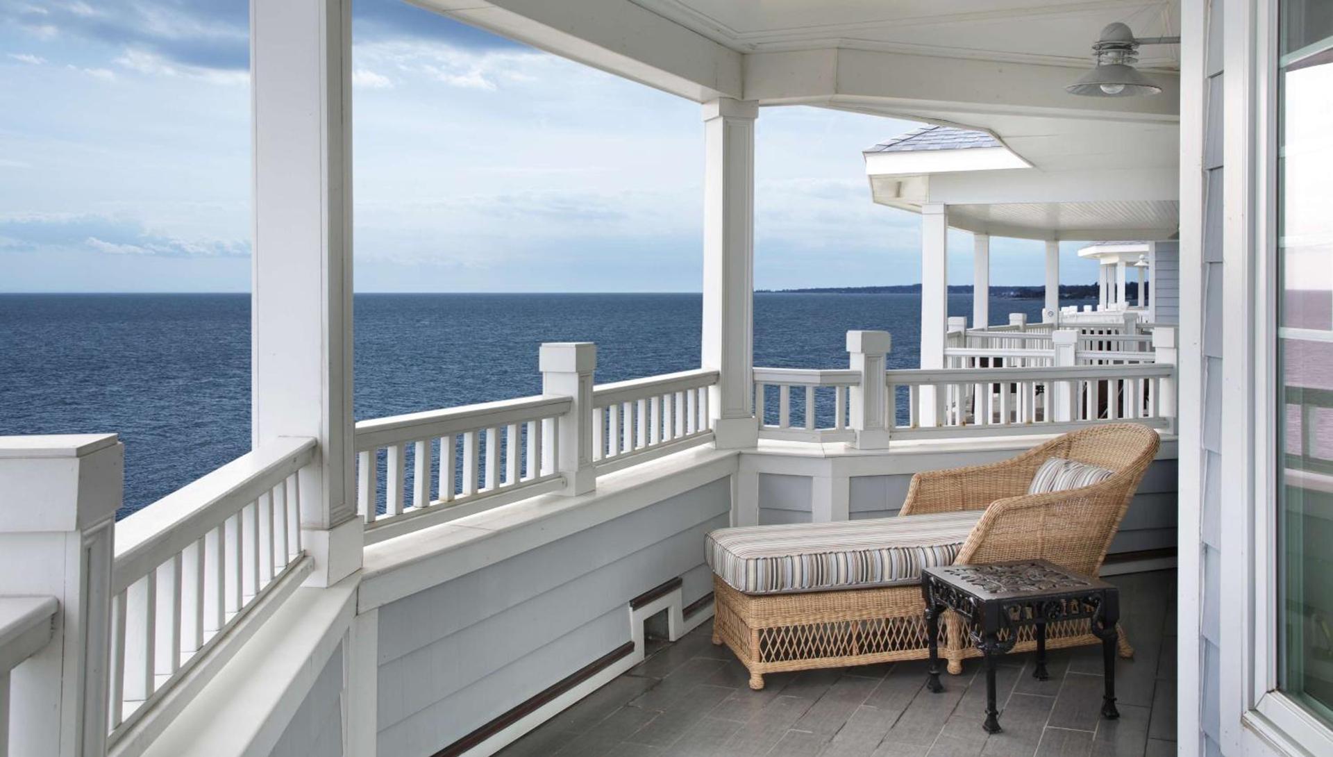 Madison Beach Hotel, Curio Collection by Hilton photo 47