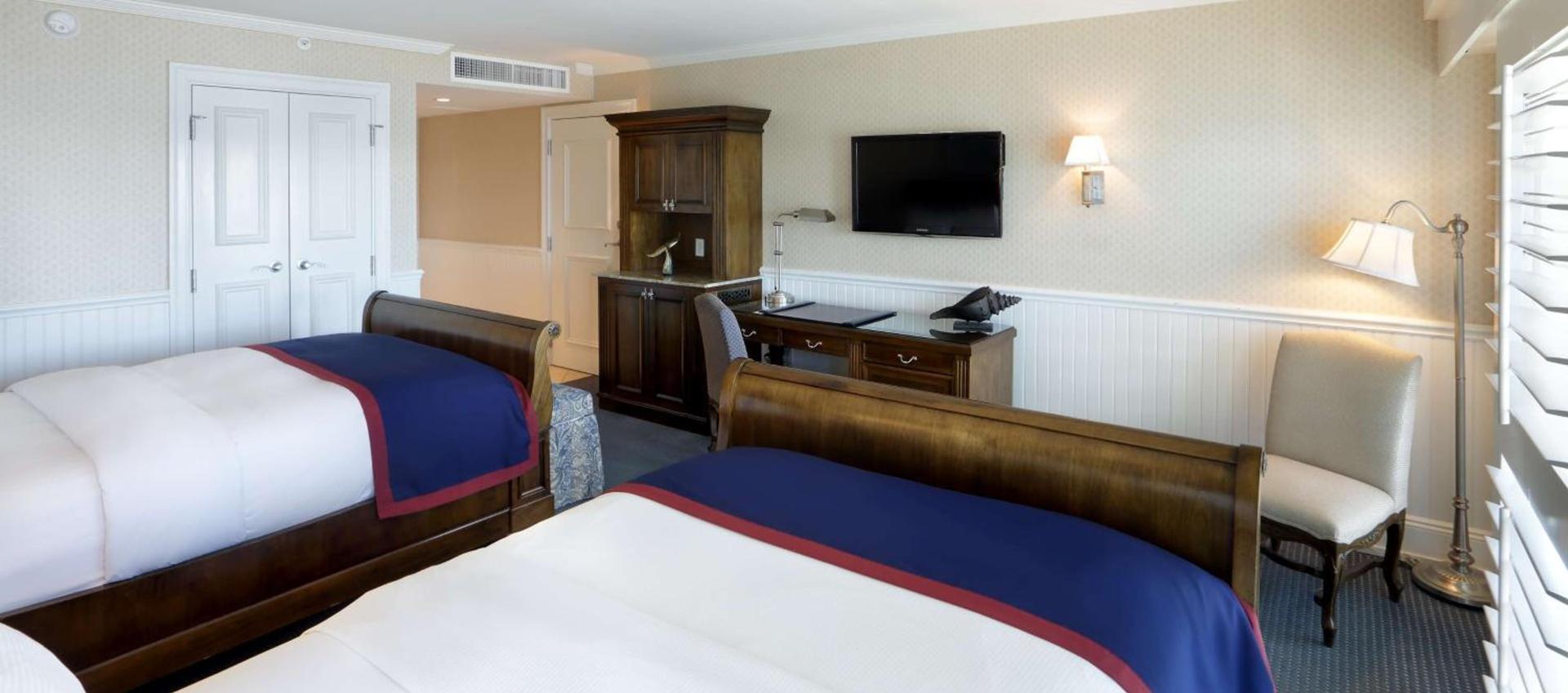 Madison Beach Hotel, Curio Collection by Hilton photo 62
