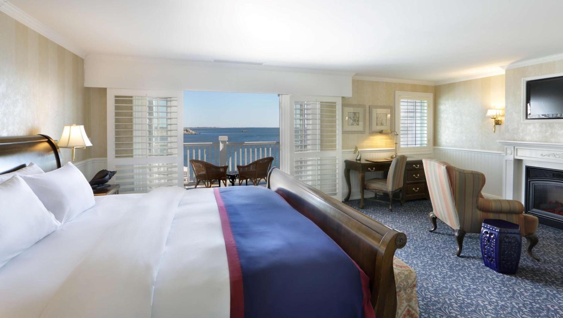 Madison Beach Hotel, Curio Collection by Hilton photo 64
