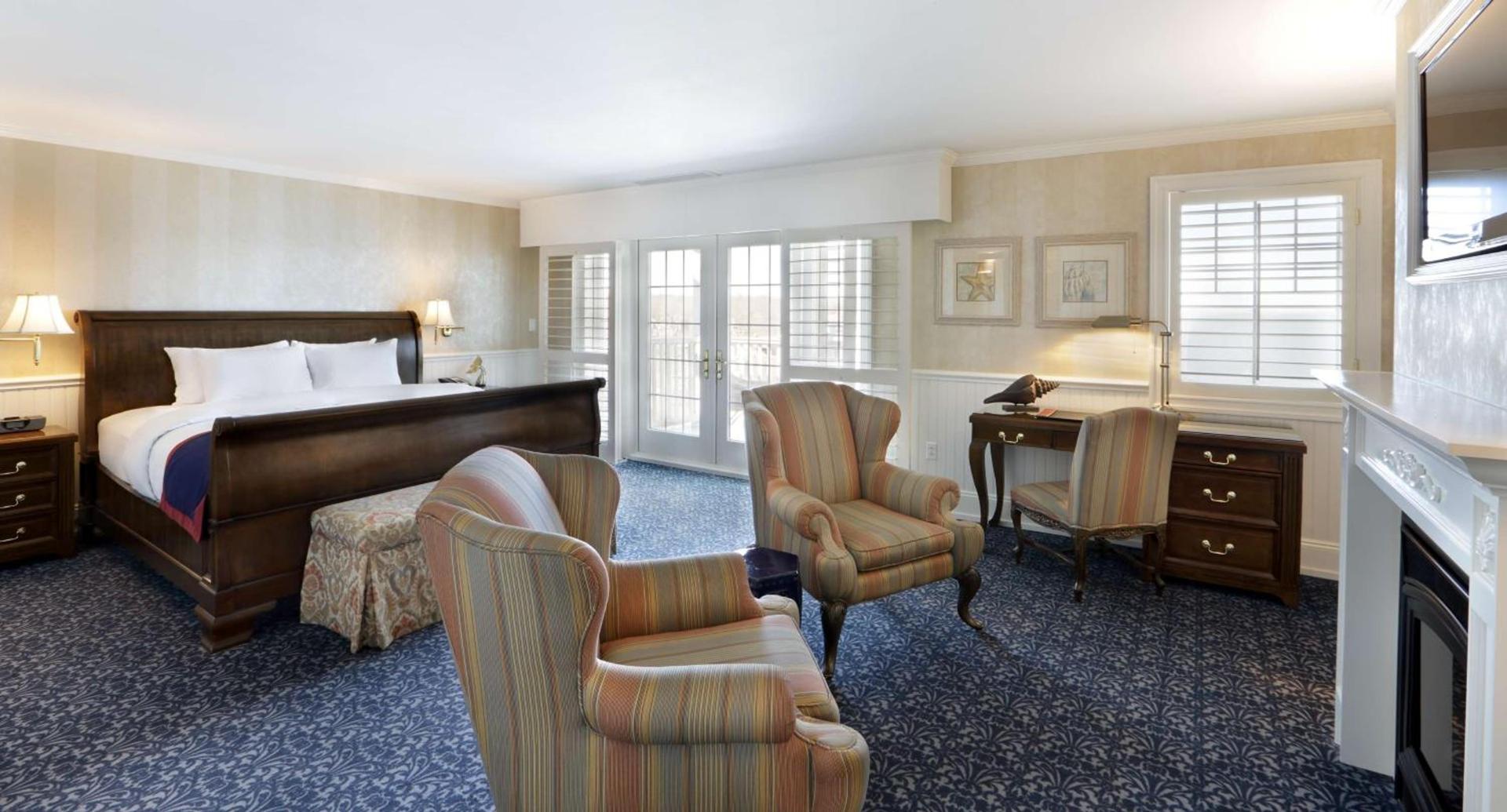 Madison Beach Hotel, Curio Collection by Hilton photo 67