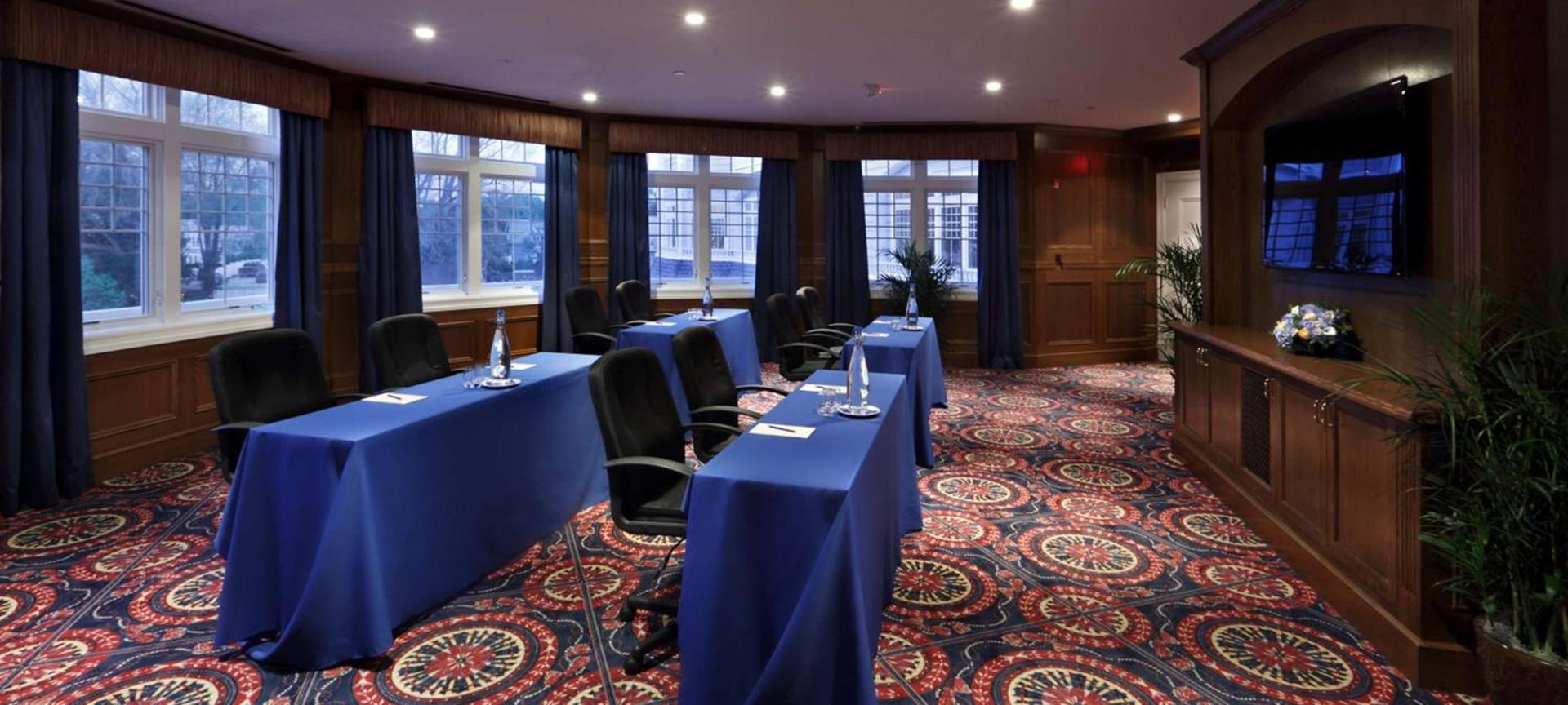 Madison Beach Hotel, Curio Collection by Hilton photo 79