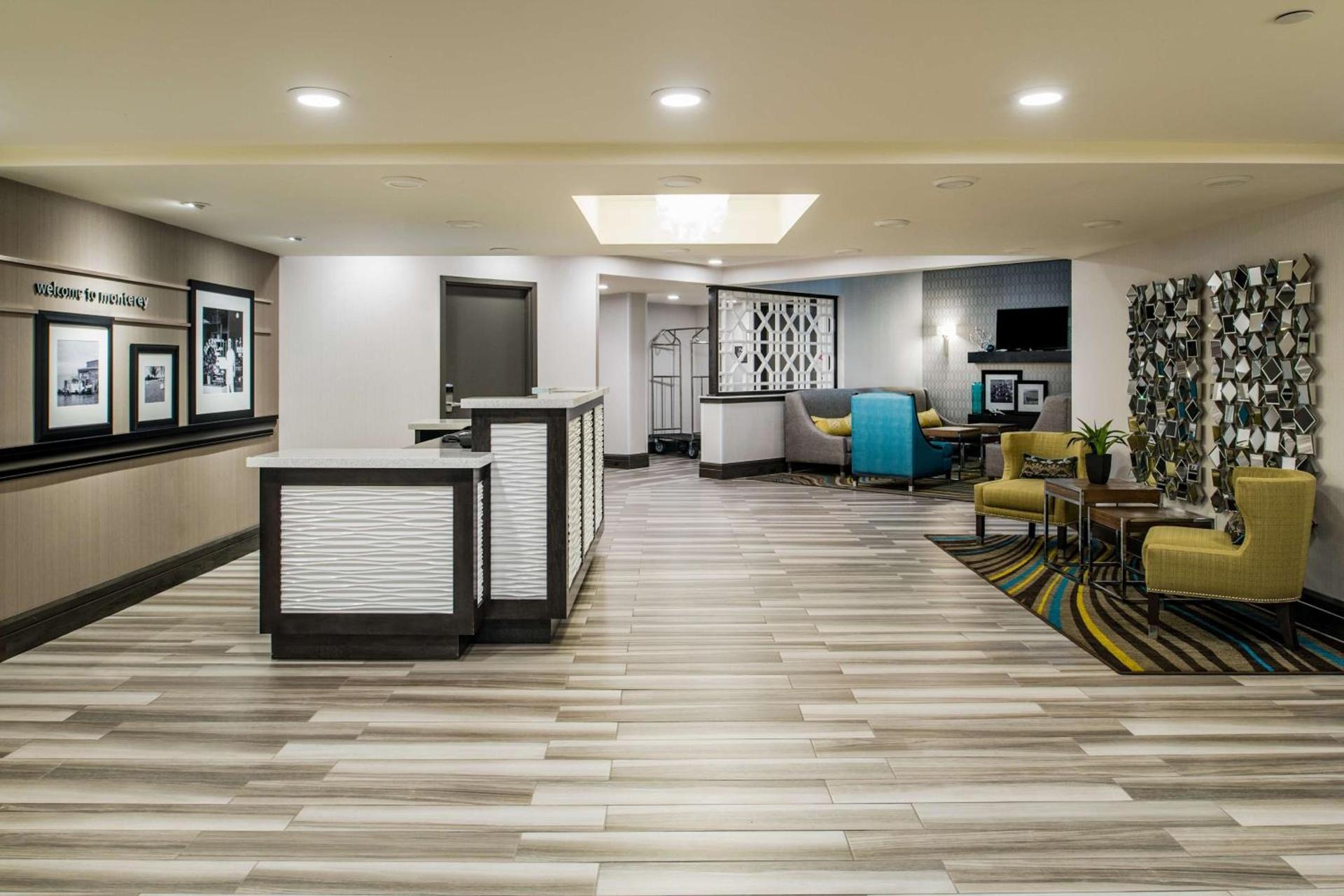 Hampton Inn Monterey photo 7