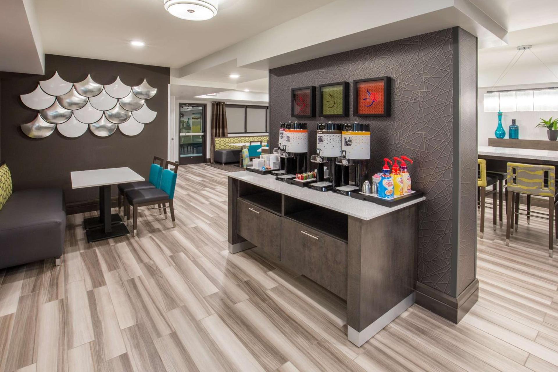Hampton Inn Monterey photo 9