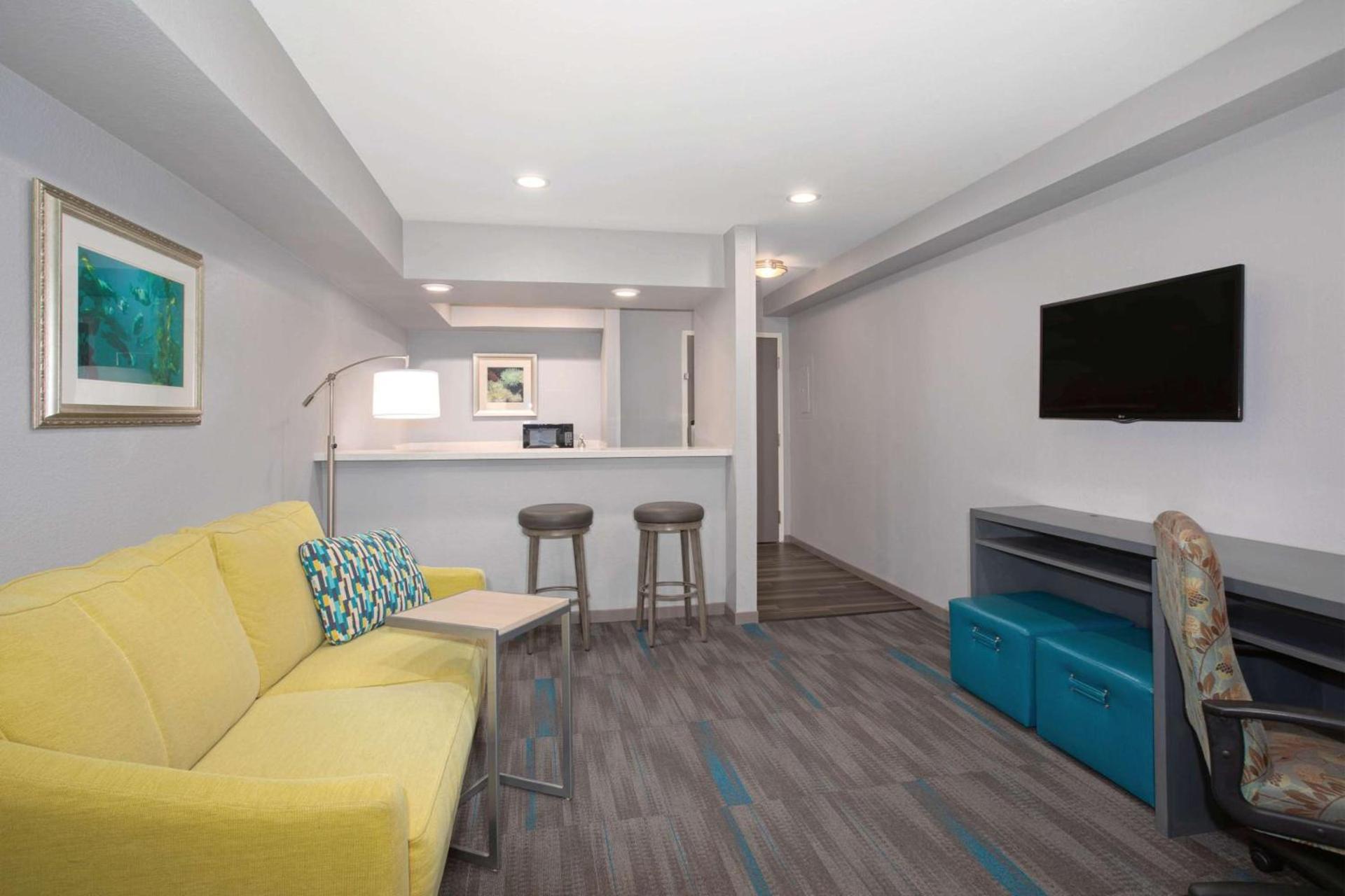 Hampton Inn Monterey photo 15