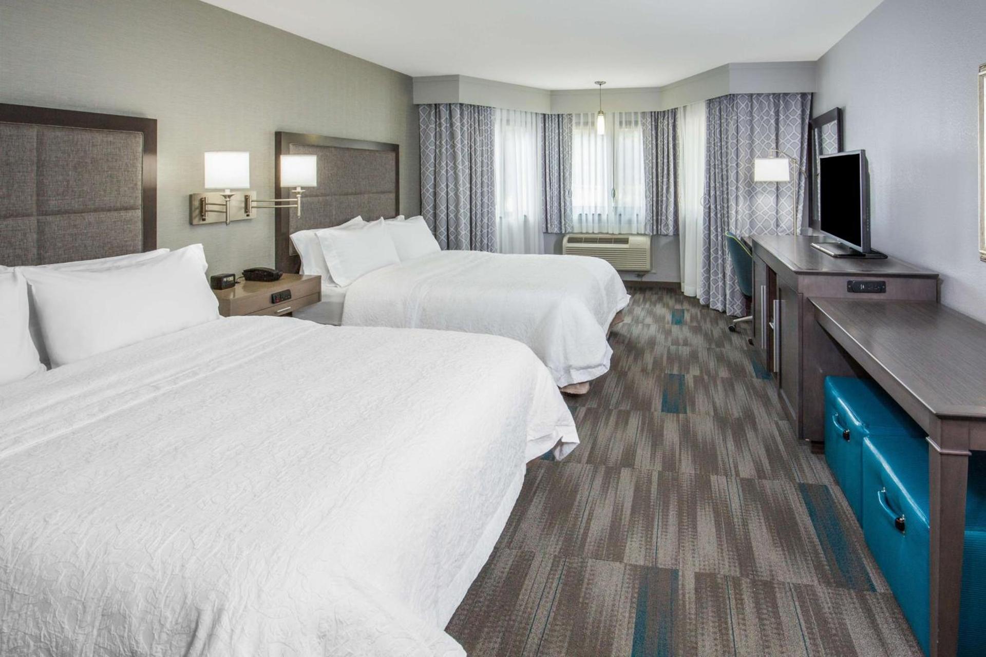 Hampton Inn Monterey photo 23