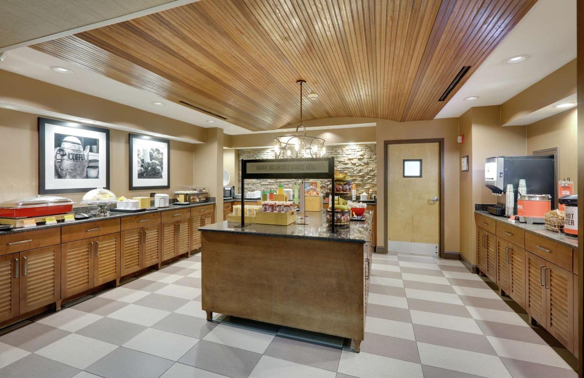 Hampton Inn & Suites Mooresville photo 15