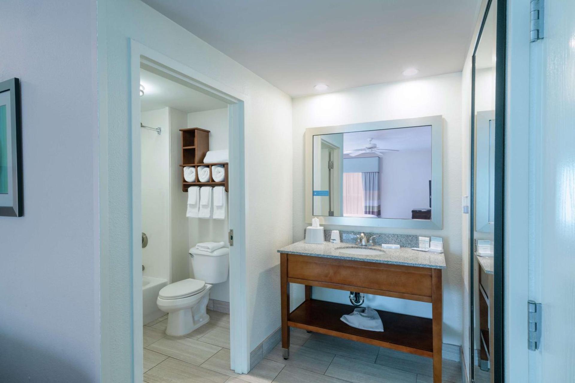 Hampton Inn & Suites Mooresville photo 23