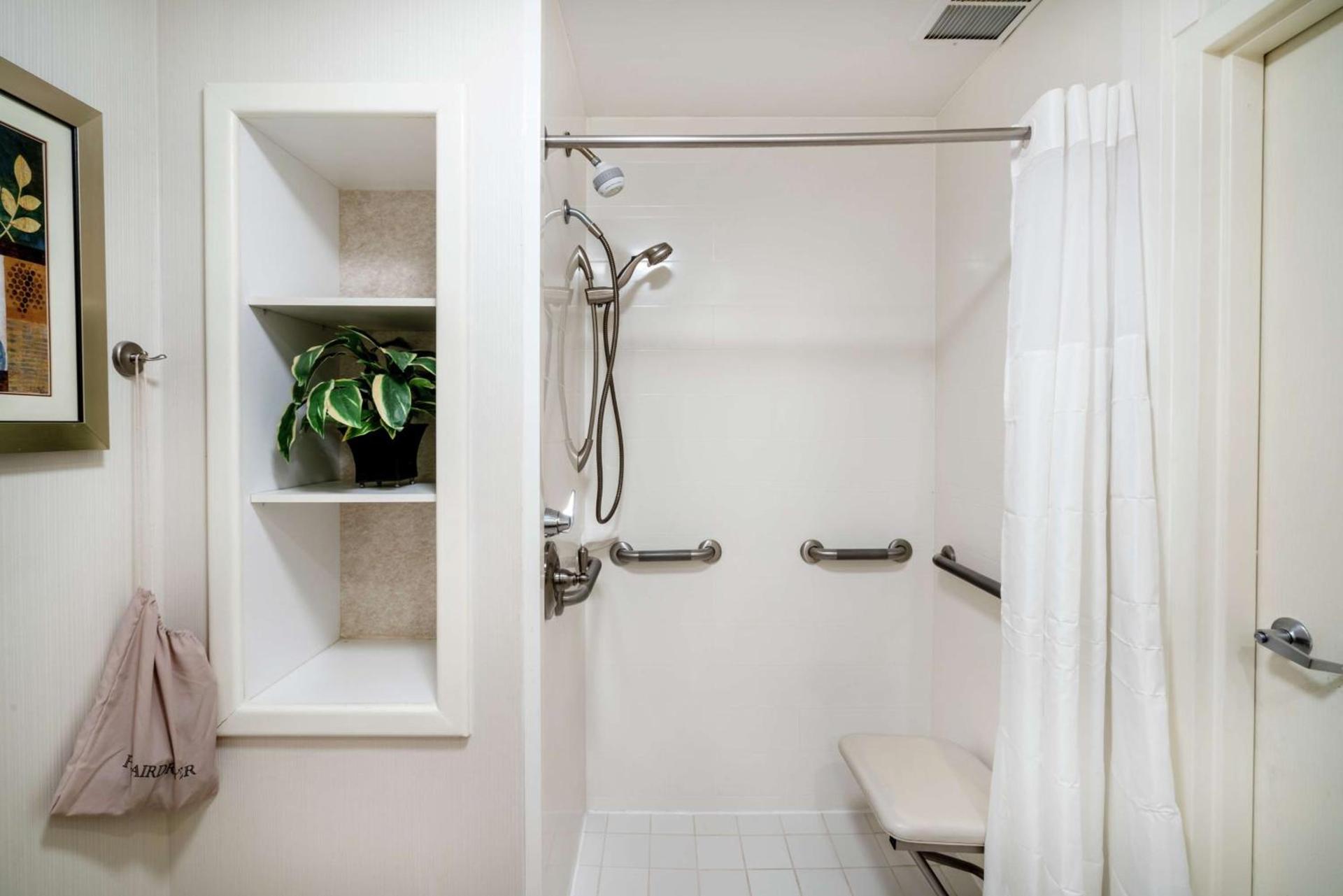 Hampton Inn & Suites Mooresville photo 25