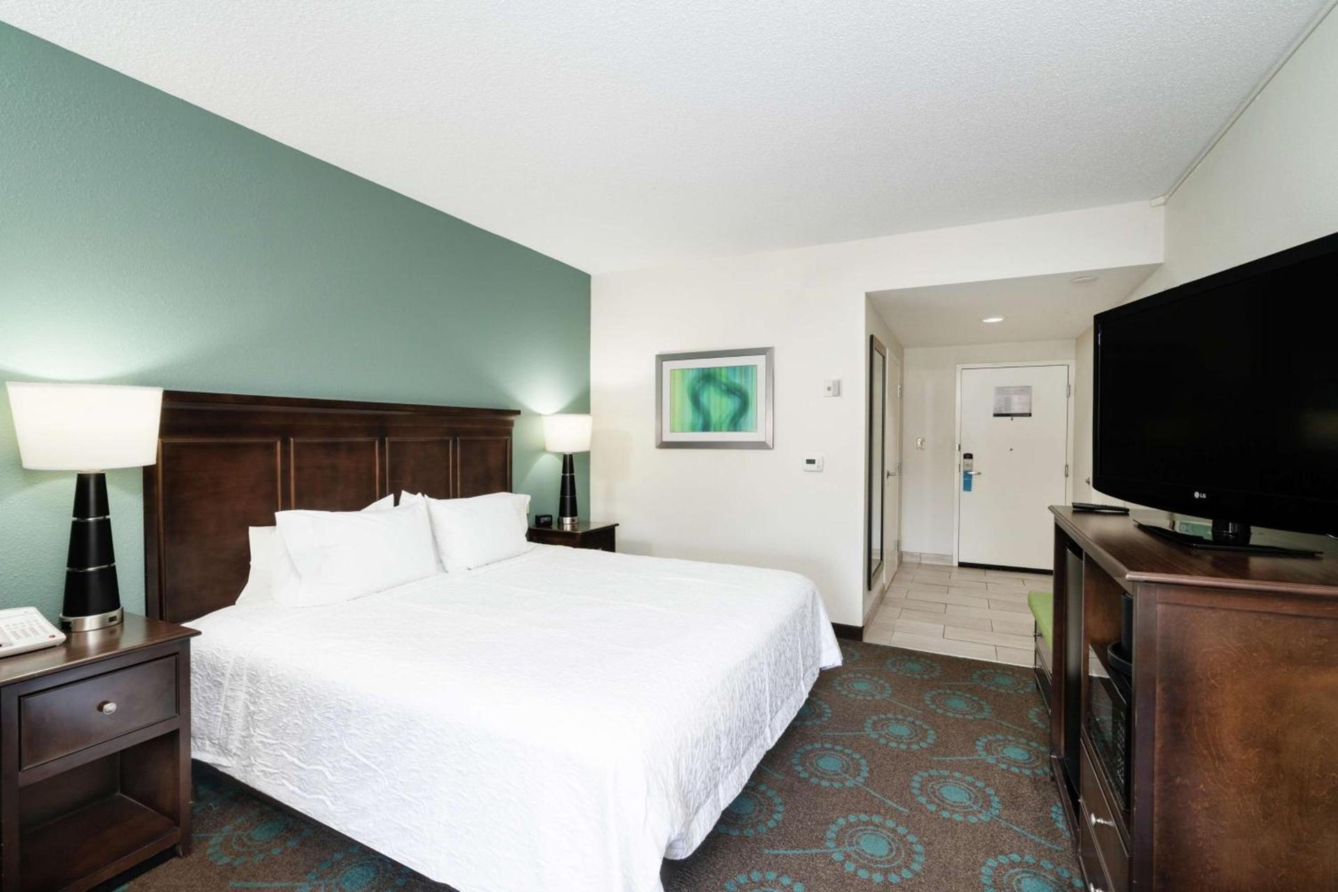 Hampton Inn & Suites Mooresville photo 41