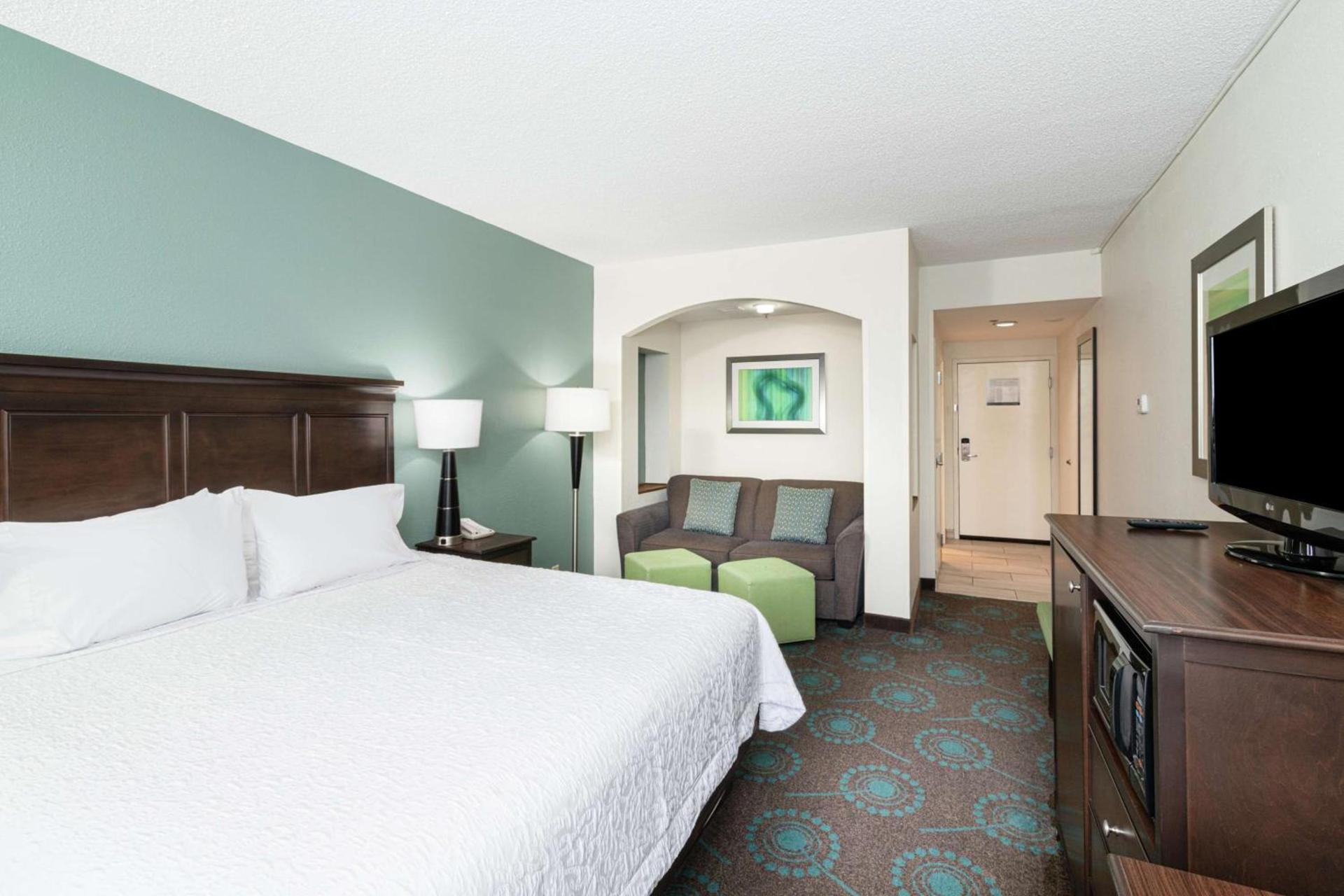 Hampton Inn & Suites Mooresville photo 51