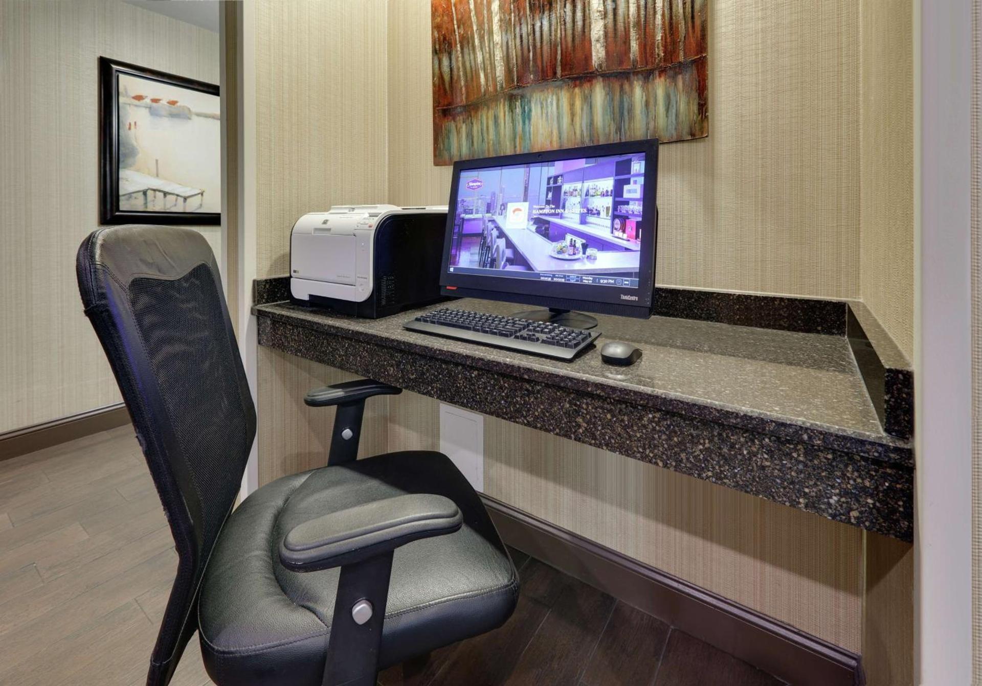 Hampton Inn & Suites Mooresville photo 50