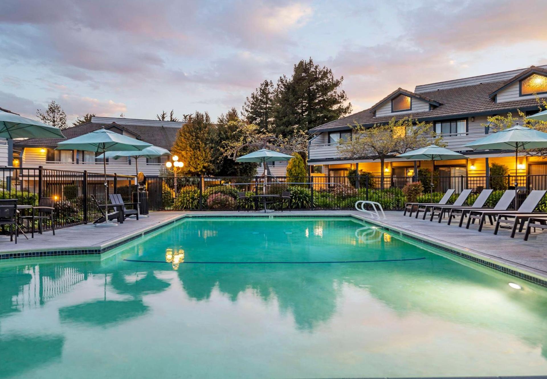 Seacliff Inn Aptos, Tapestry Collection by Hilton photo 2