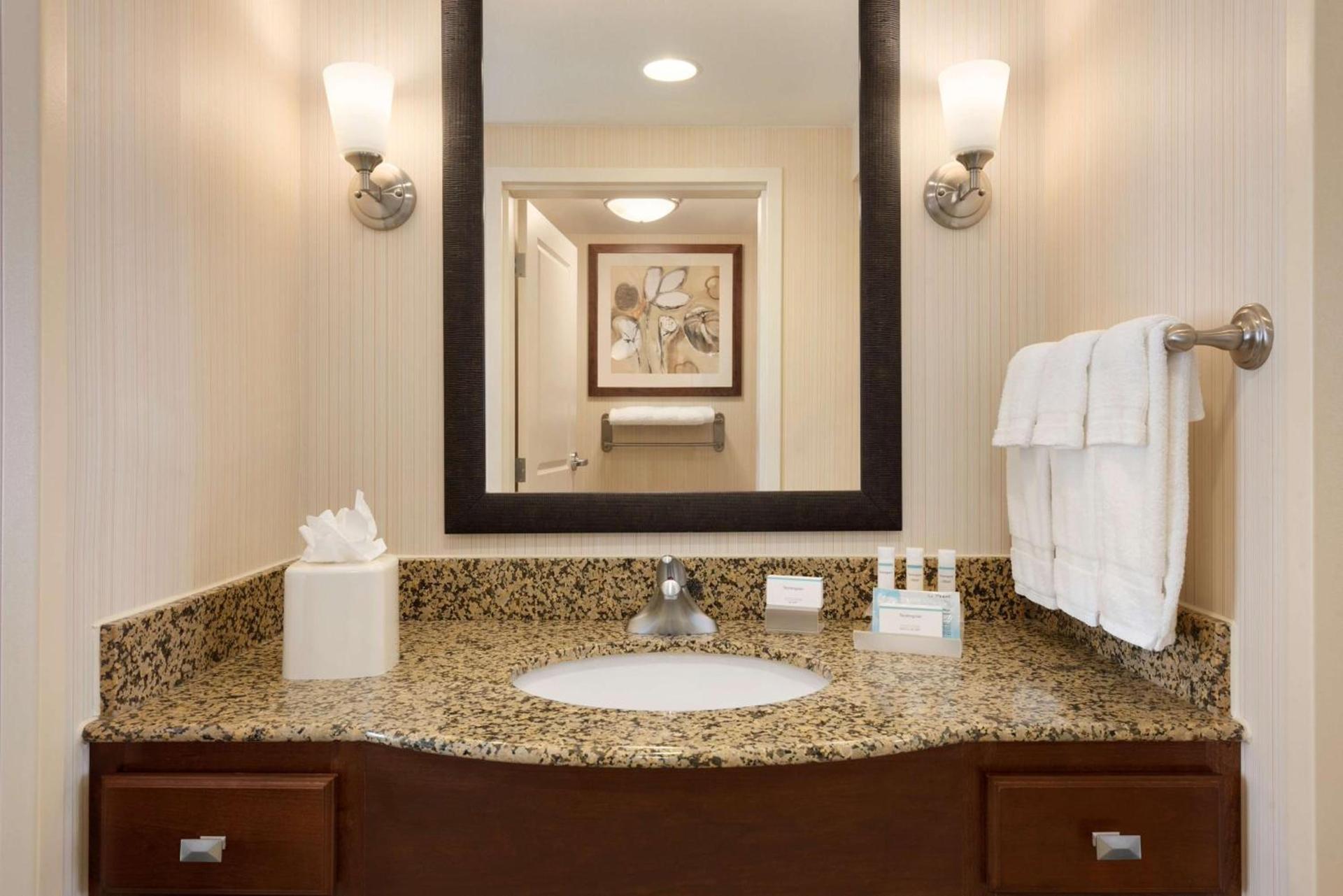 Homewood Suites by Hilton Madison West photo 13