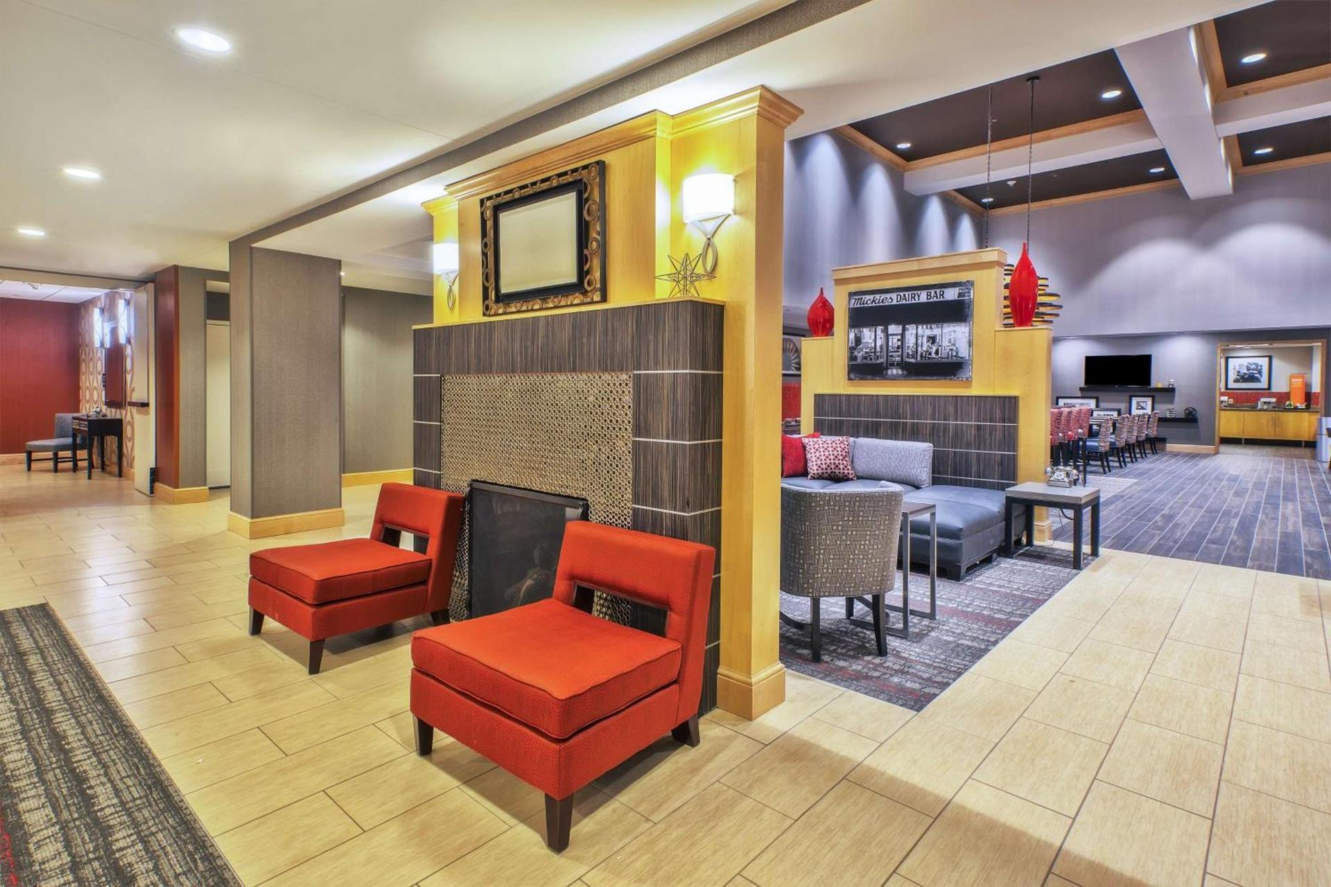 Hampton Inn & Suites Madison - West photo 5