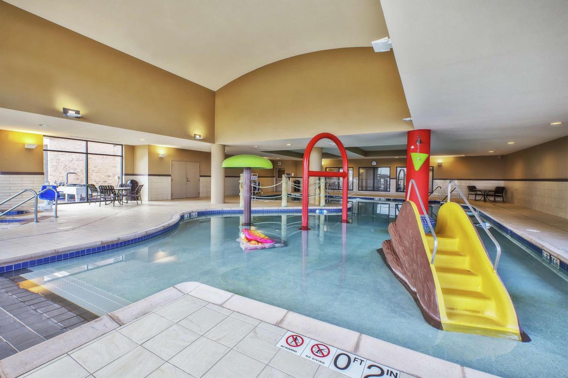 Hampton Inn & Suites Madison - West photo 7