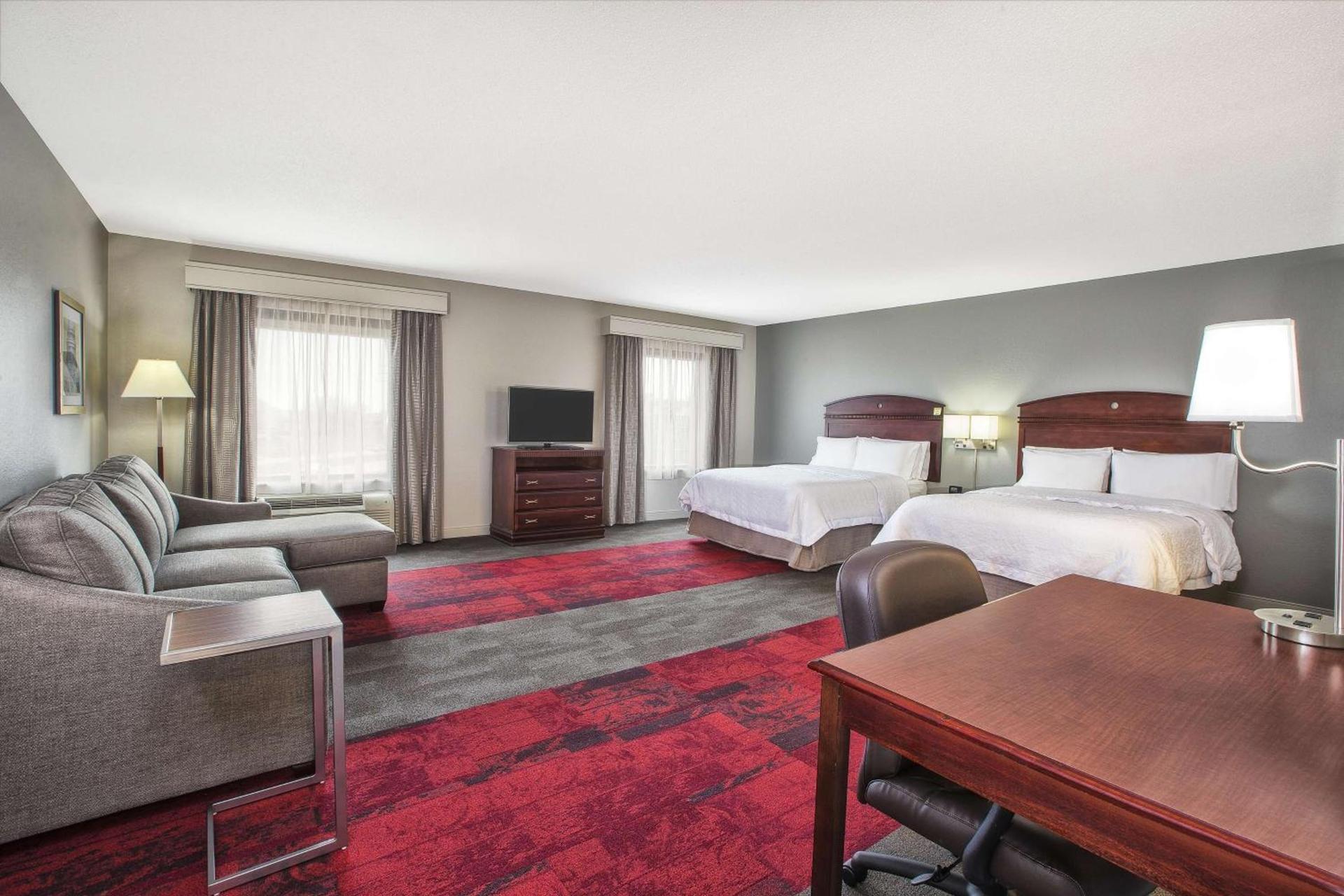 Hampton Inn & Suites Madison - West photo 21