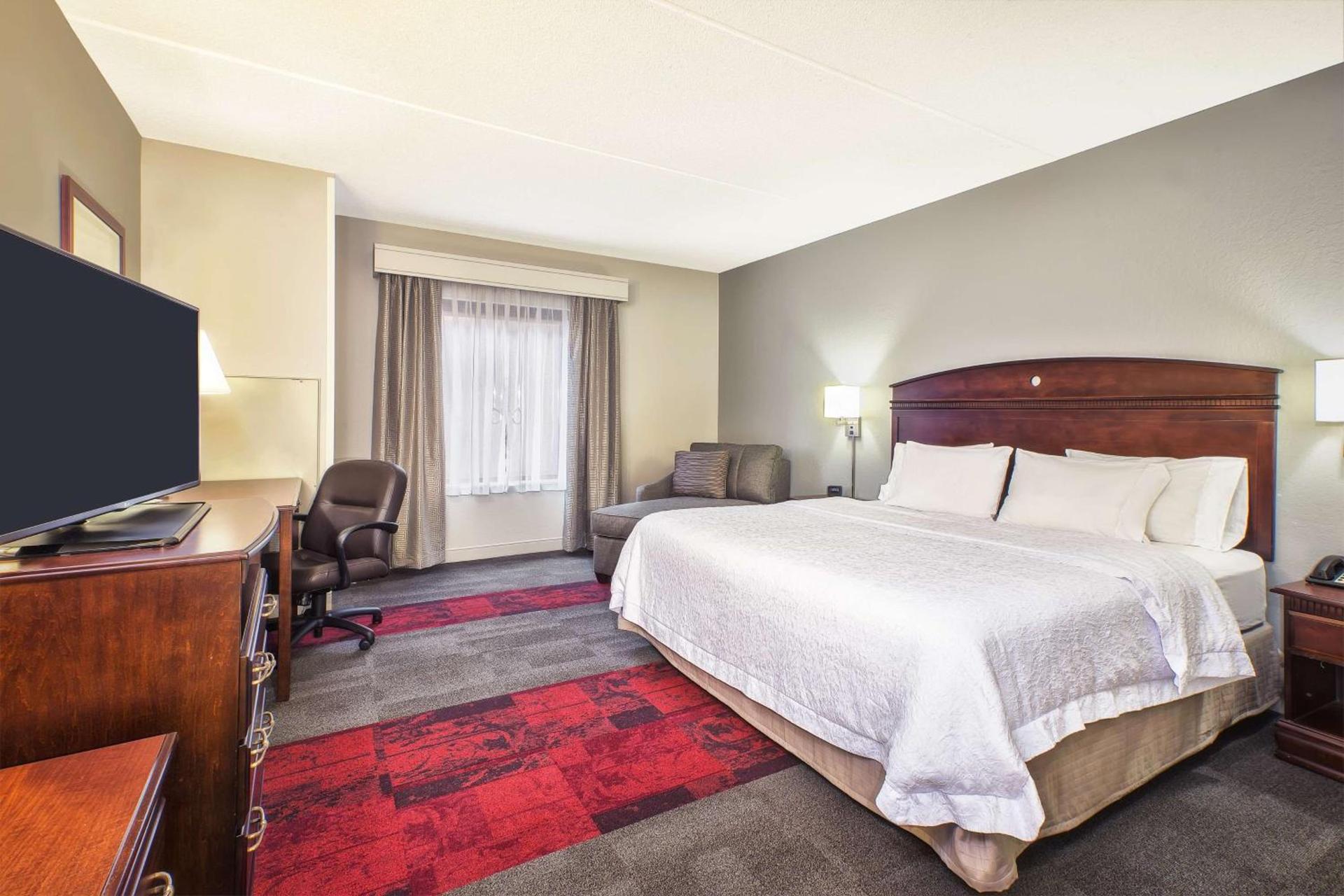 Hampton Inn & Suites Madison - West photo 22