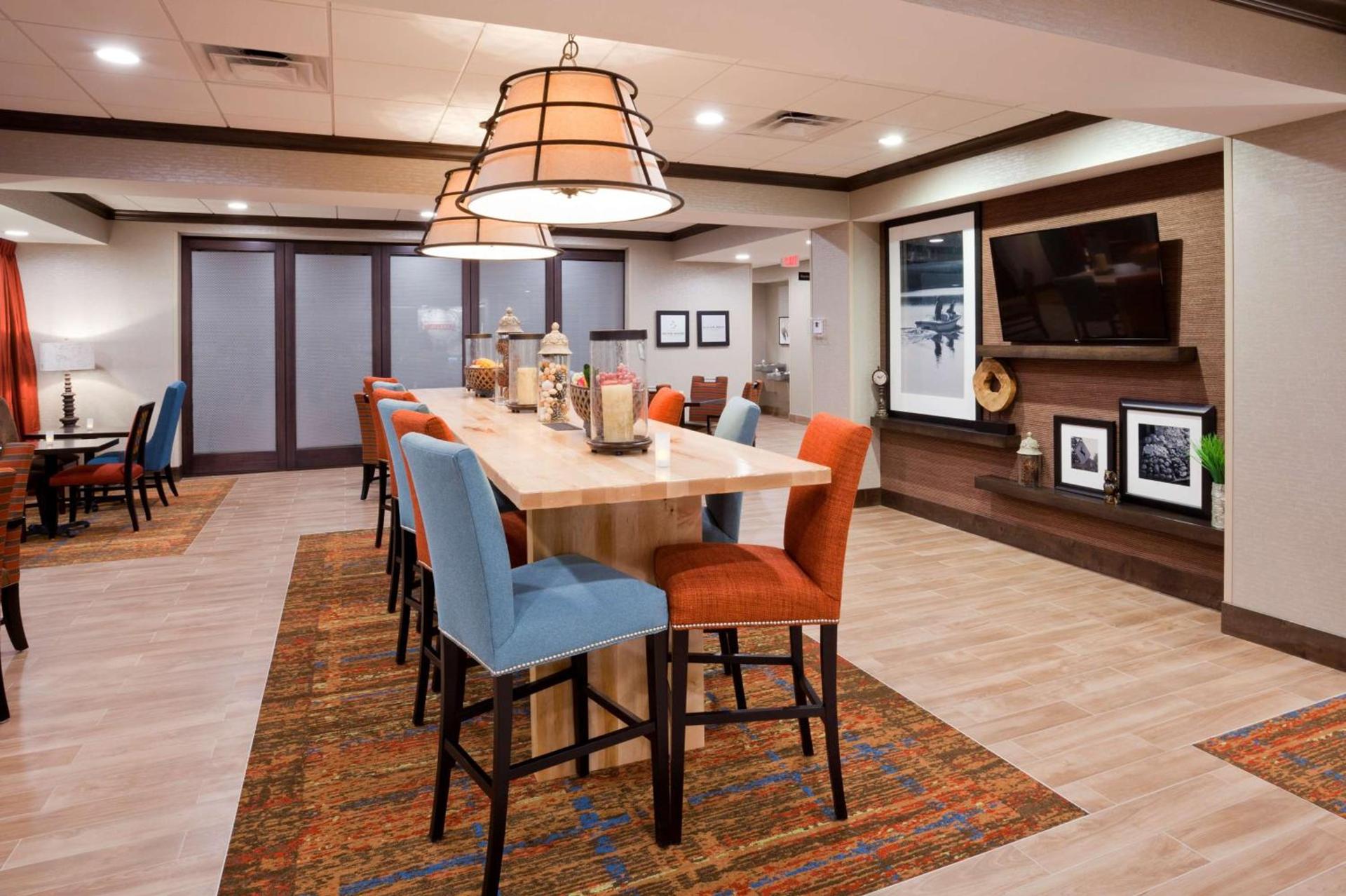 Hampton Inn Minneapolis Bloomington West photo 9