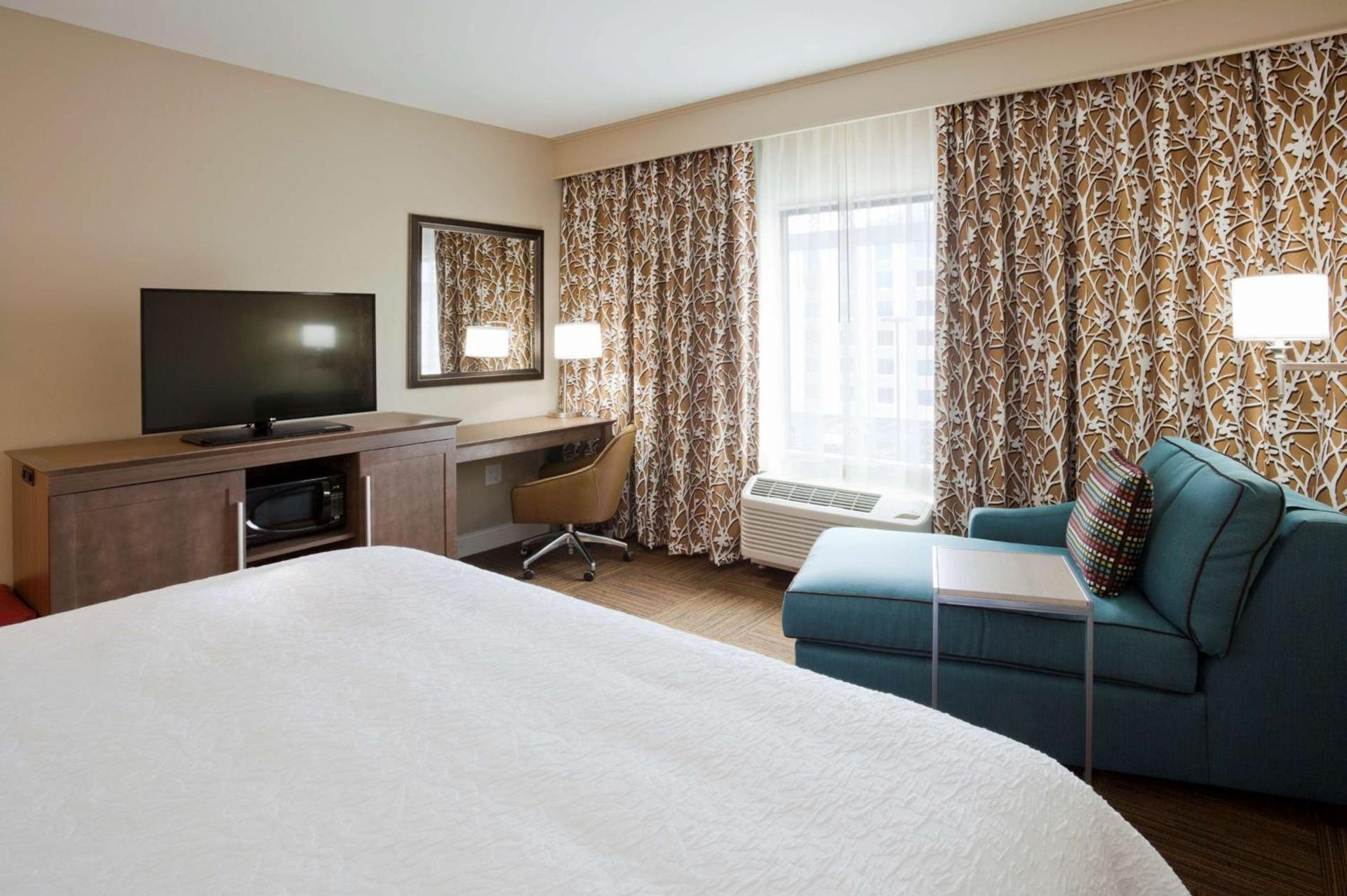Hampton Inn Minneapolis Bloomington West photo 21