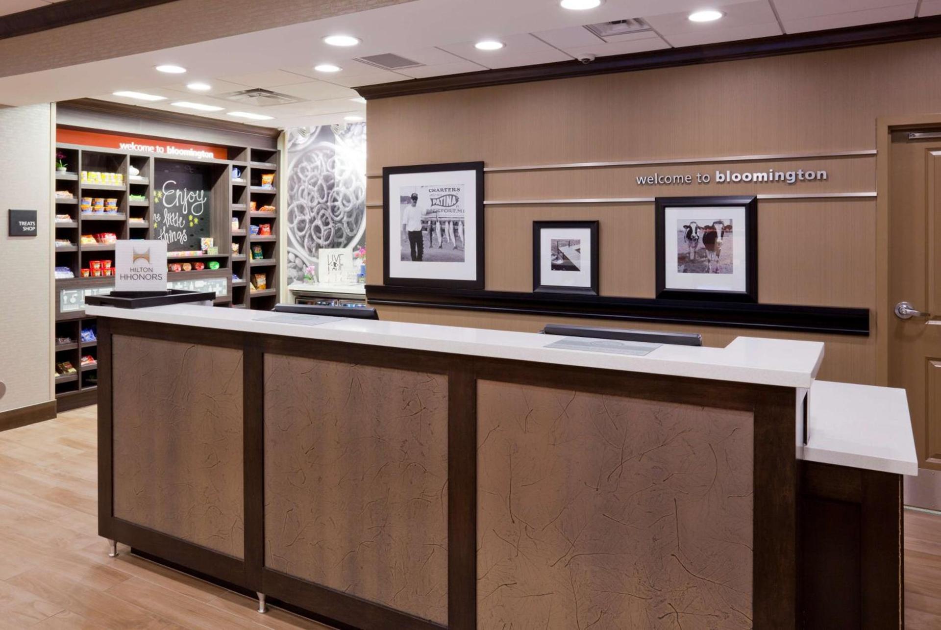 Hampton Inn Minneapolis Bloomington West photo 2