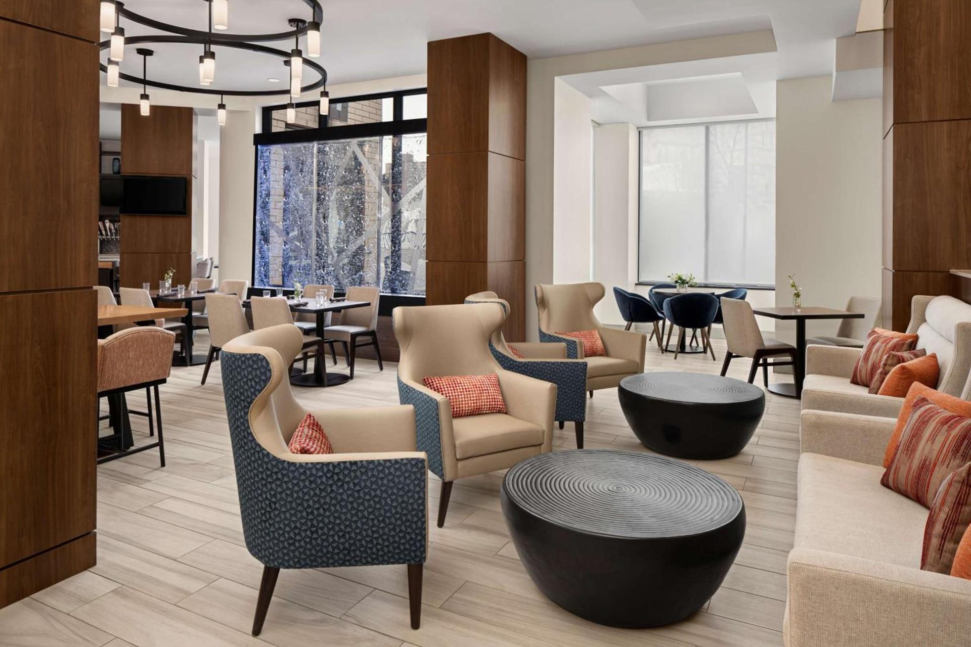 Hilton Garden Inn Minneapolis Downtown photo 6