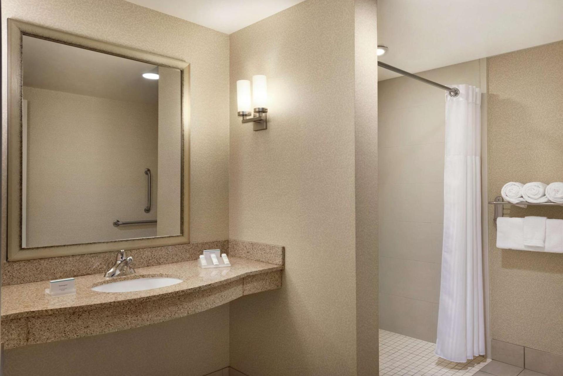 Hilton Garden Inn Minneapolis Downtown photo 27