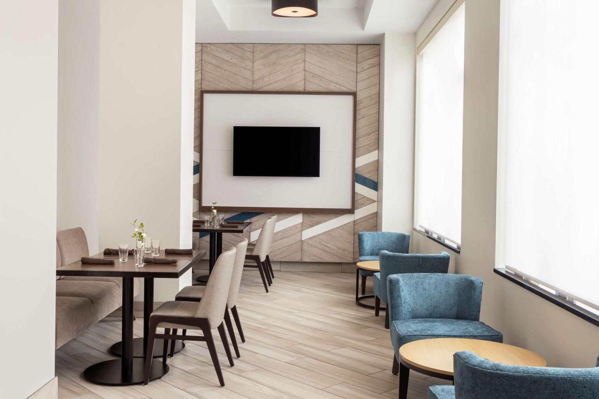 Hilton Garden Inn Minneapolis Downtown photo 43