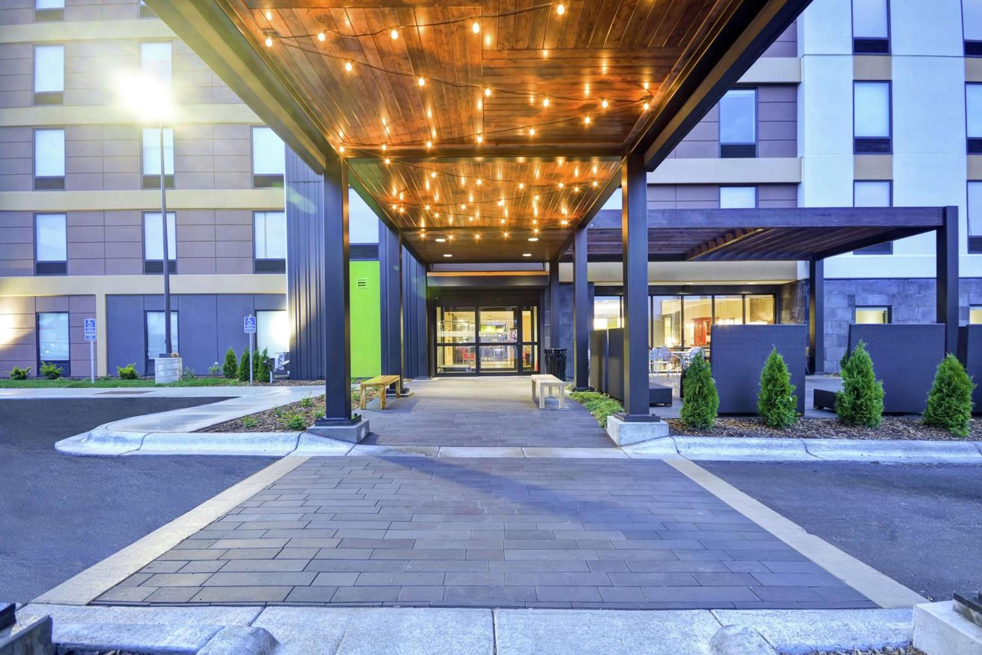 Home2 Suites By Hilton Minneapolis-Eden Prairie photo 2