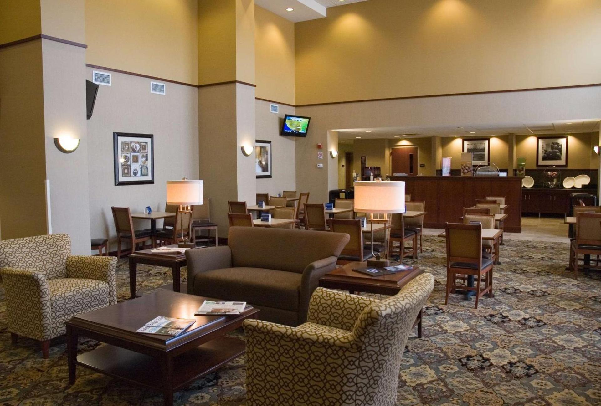 Hampton Inn & Suites Lino Lakes photo 7