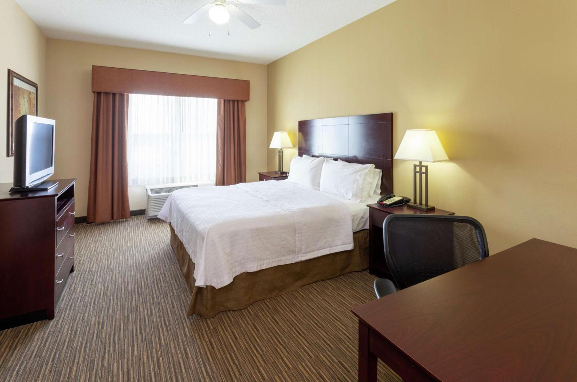 Homewood Suites by Hilton Minneapolis - Saint Louis Park at West End photo 22