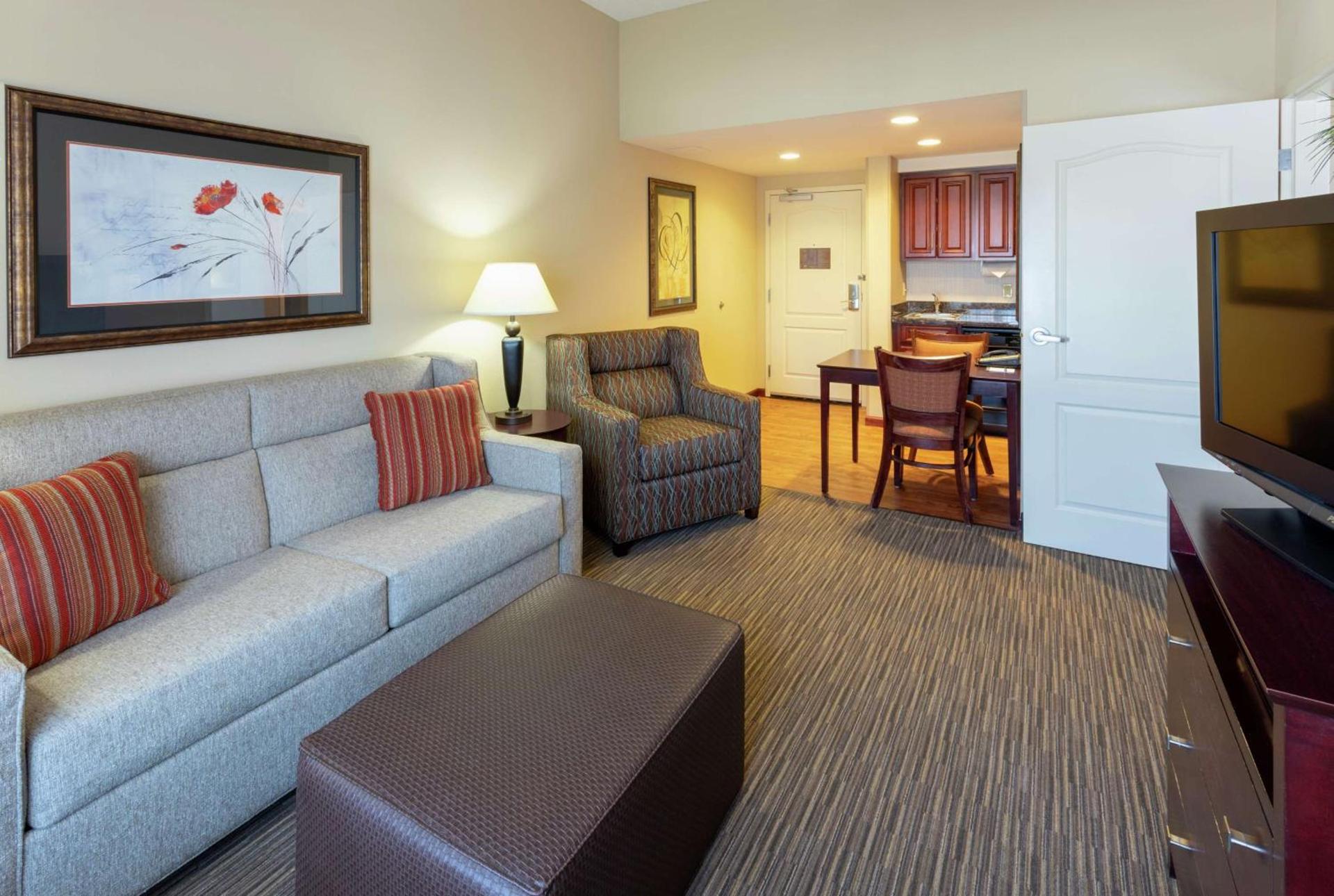 Homewood Suites by Hilton Minneapolis - Saint Louis Park at West End photo 37