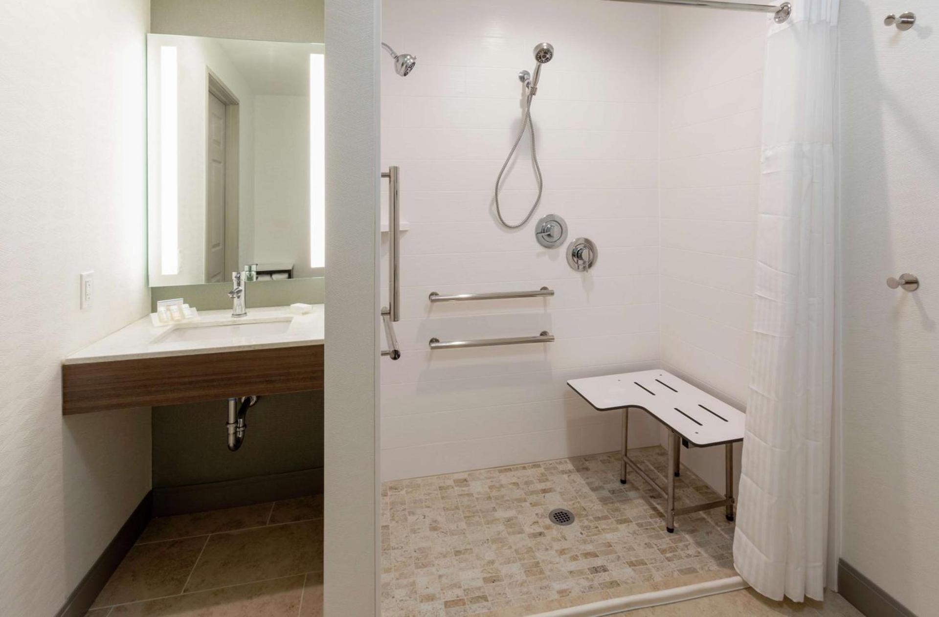 Hilton Garden Inn Minneapolis Saint Paul-Shoreview photo 13
