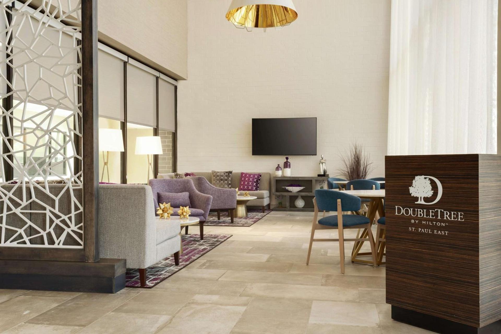 DoubleTree by Hilton St. Paul, MN photo 5