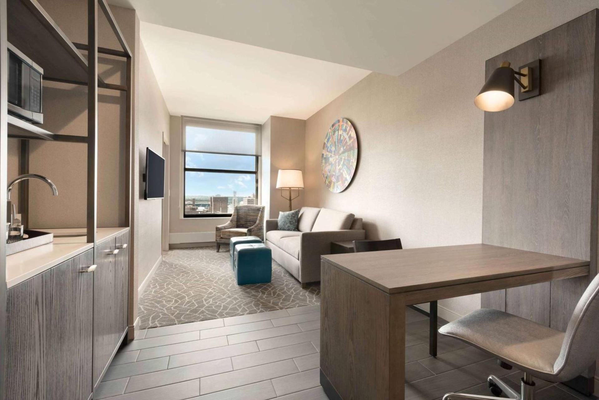 Embassy Suites By Hilton Minneapolis Downtown Hotel photo 18